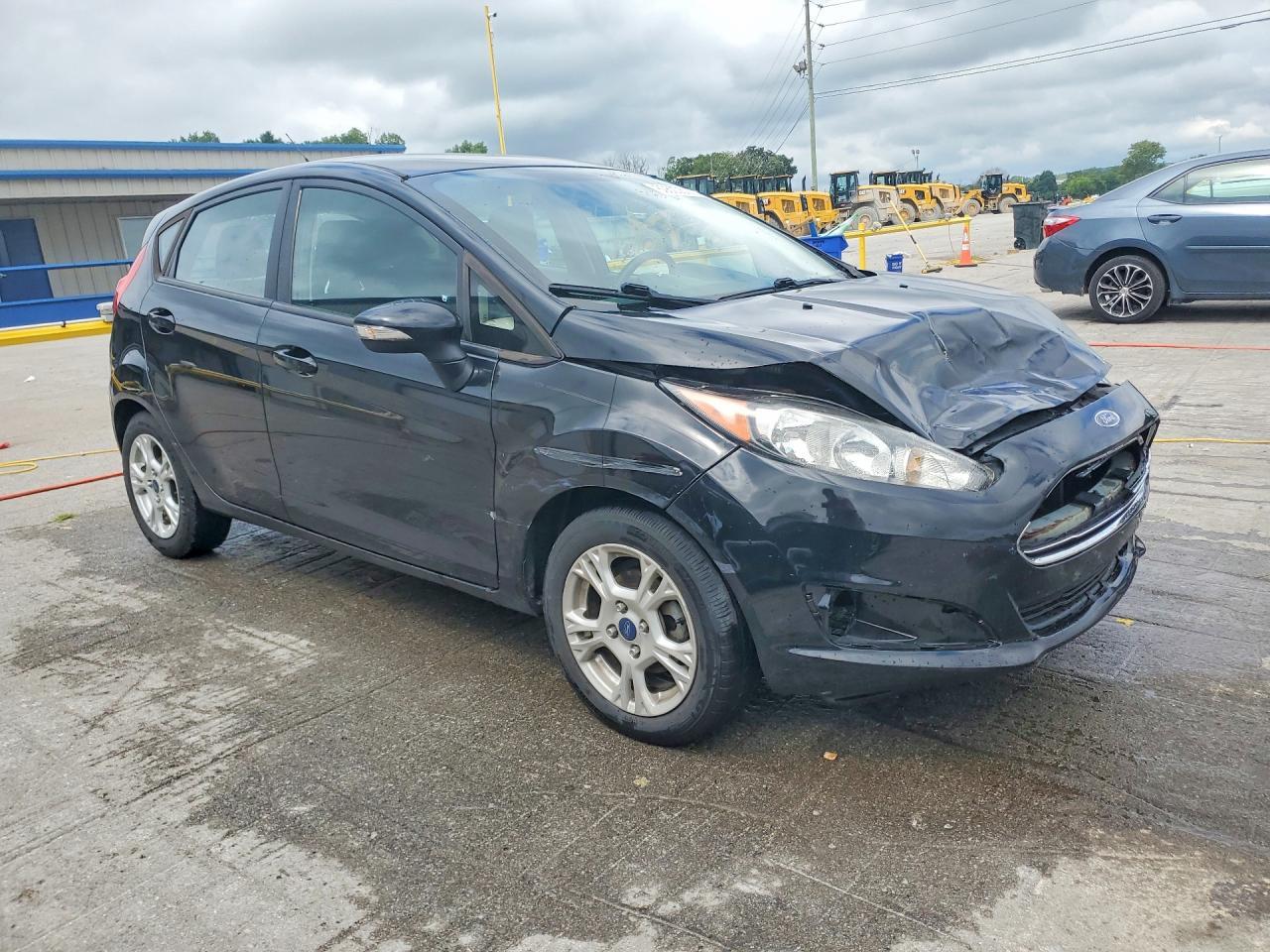 2016 Ford Fiesta Se - Image 4