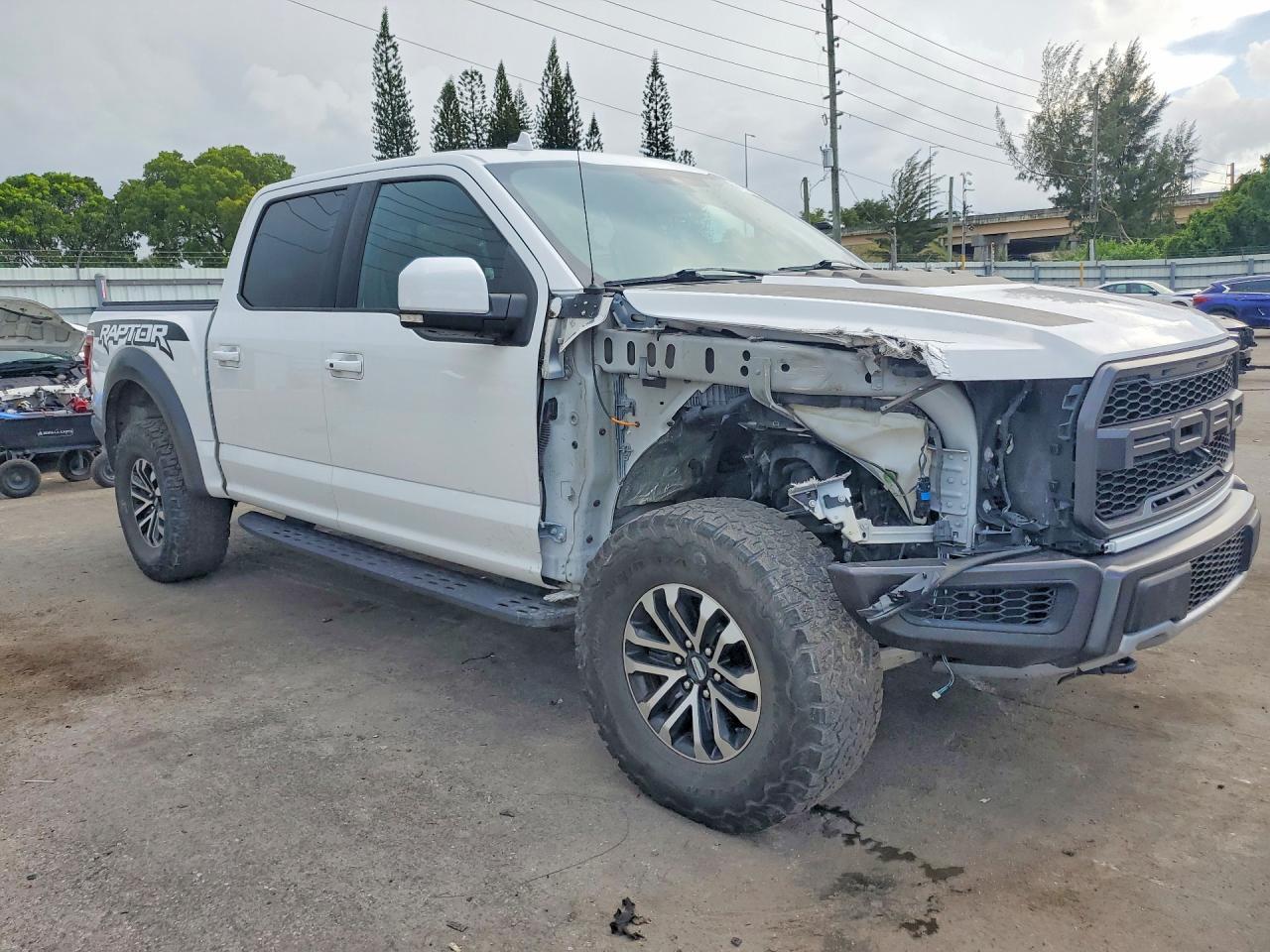 2021 Ford F150 Lightning Pro/Lightning Xlt/Lightning Lariat - Фото 4