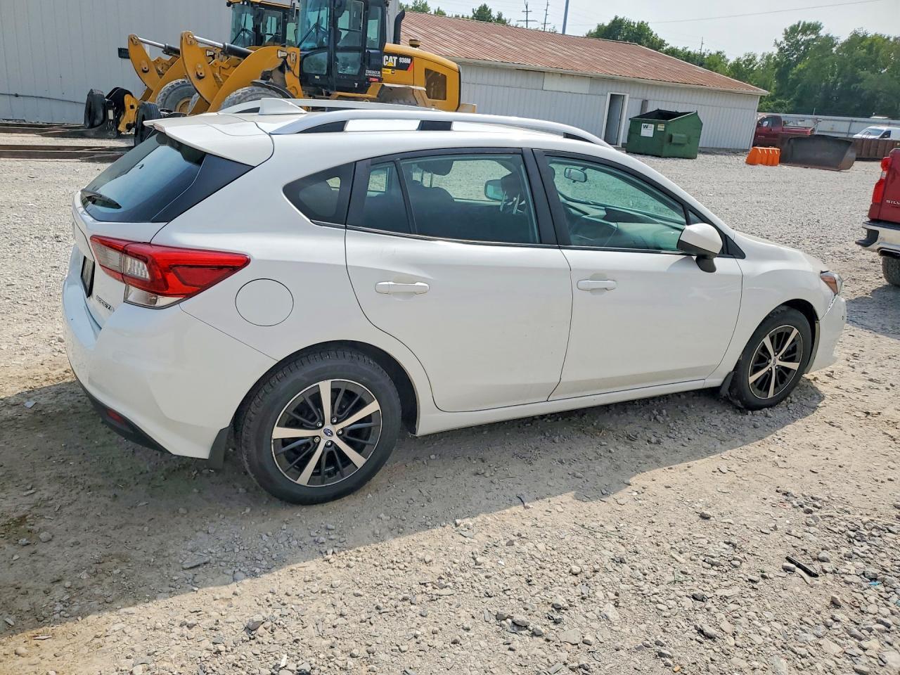 2022 Subaru Impreza Premium - Фото 3