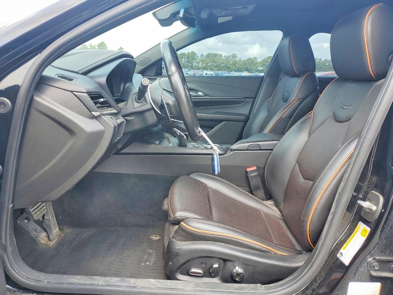 2022 Cadillac Ct4-V - Image 7