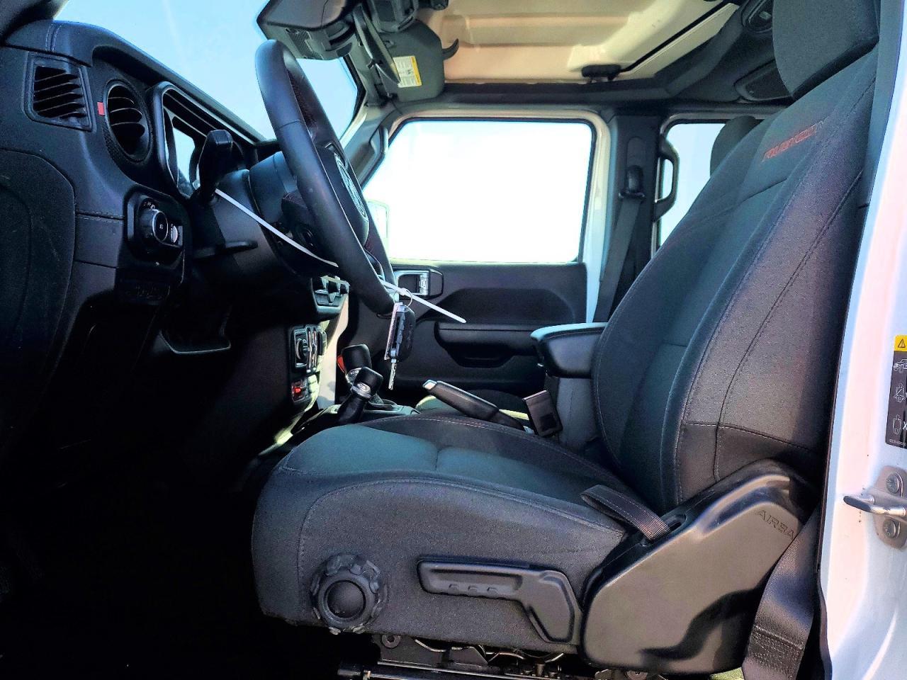 2025 Jeep Wrangler Rubicon - Фото 7