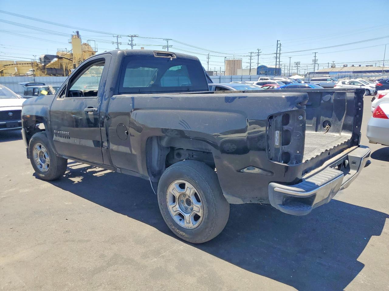 2018 Chevrolet Silverado C1500 - Image 2