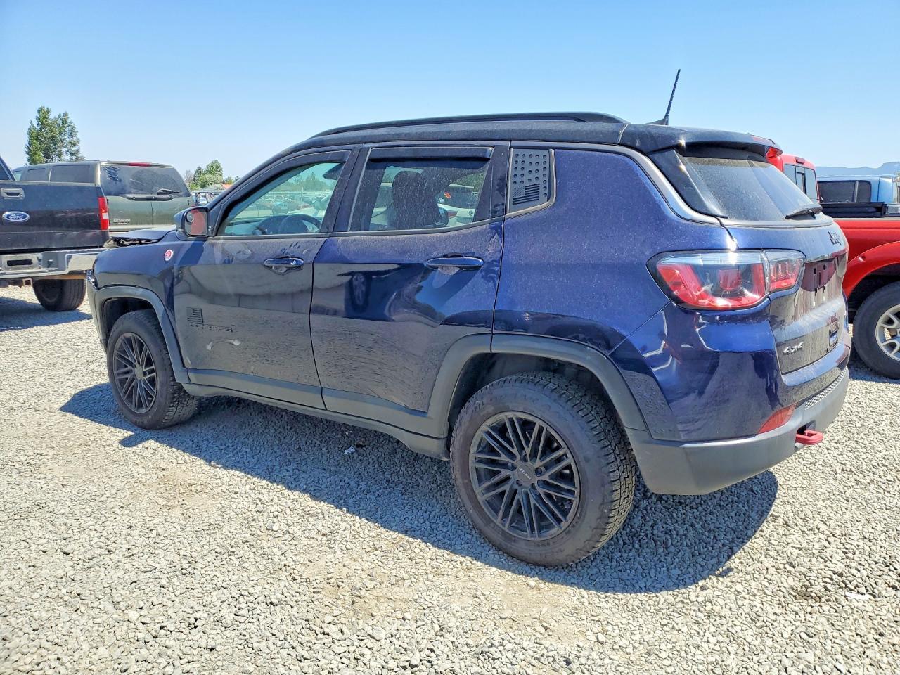 2020 Jeep Compass Trailhawk - Фото 2