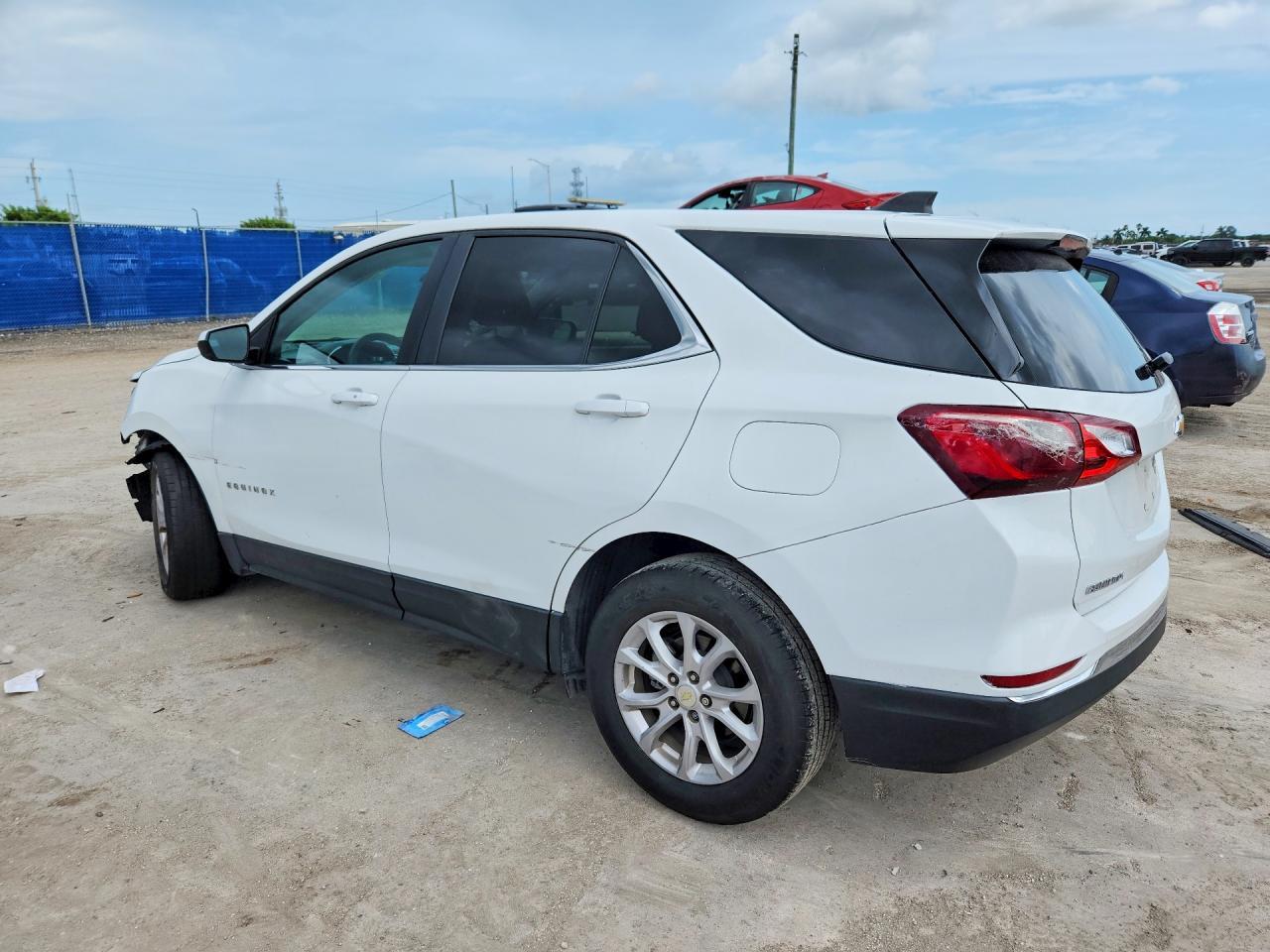 2021 Chevrolet Equinox Lt - Image 2