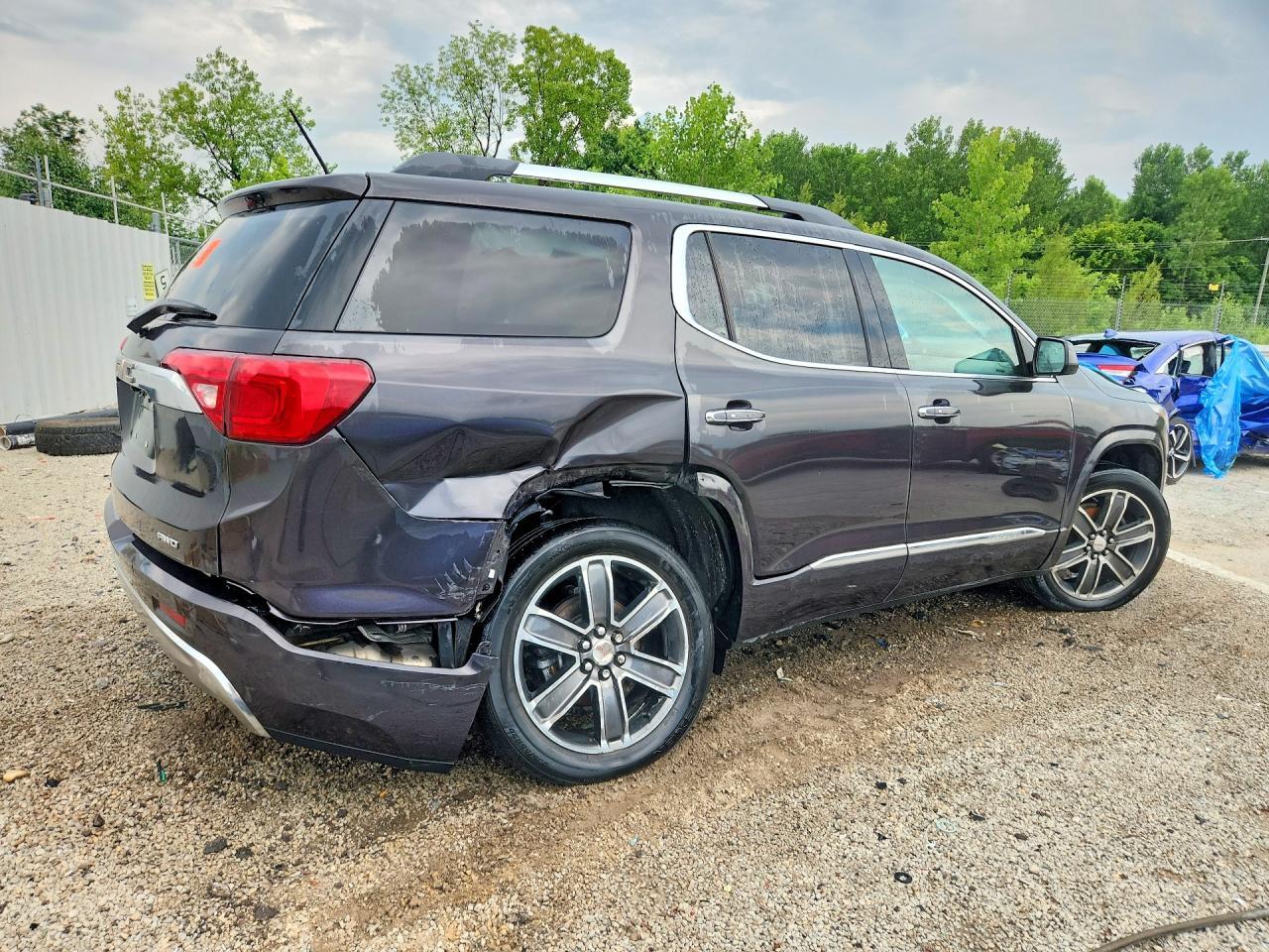 2019 GMC Acadia Denali - Фото 3