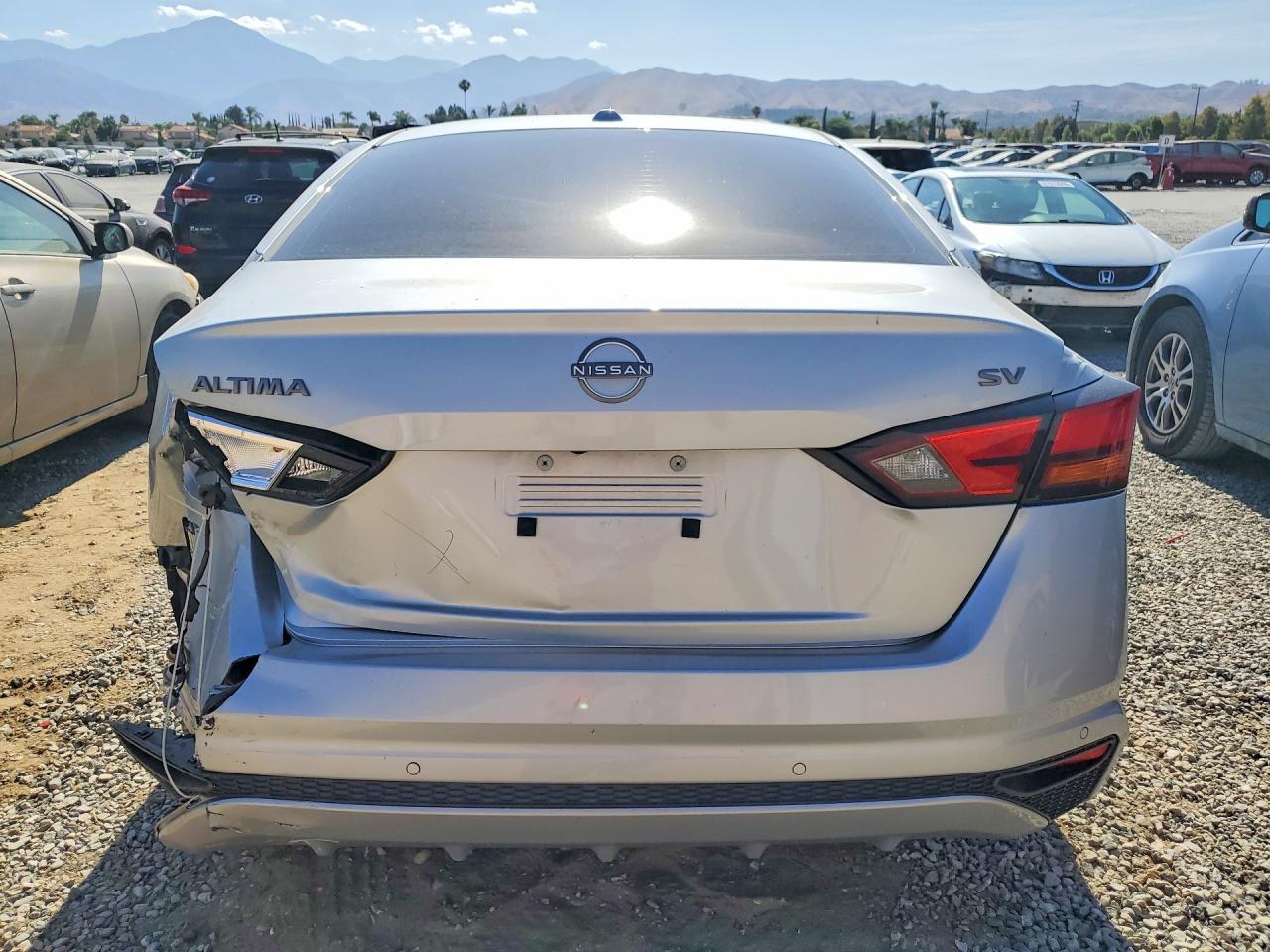 2024 Nissan Altima Sv - Image 6