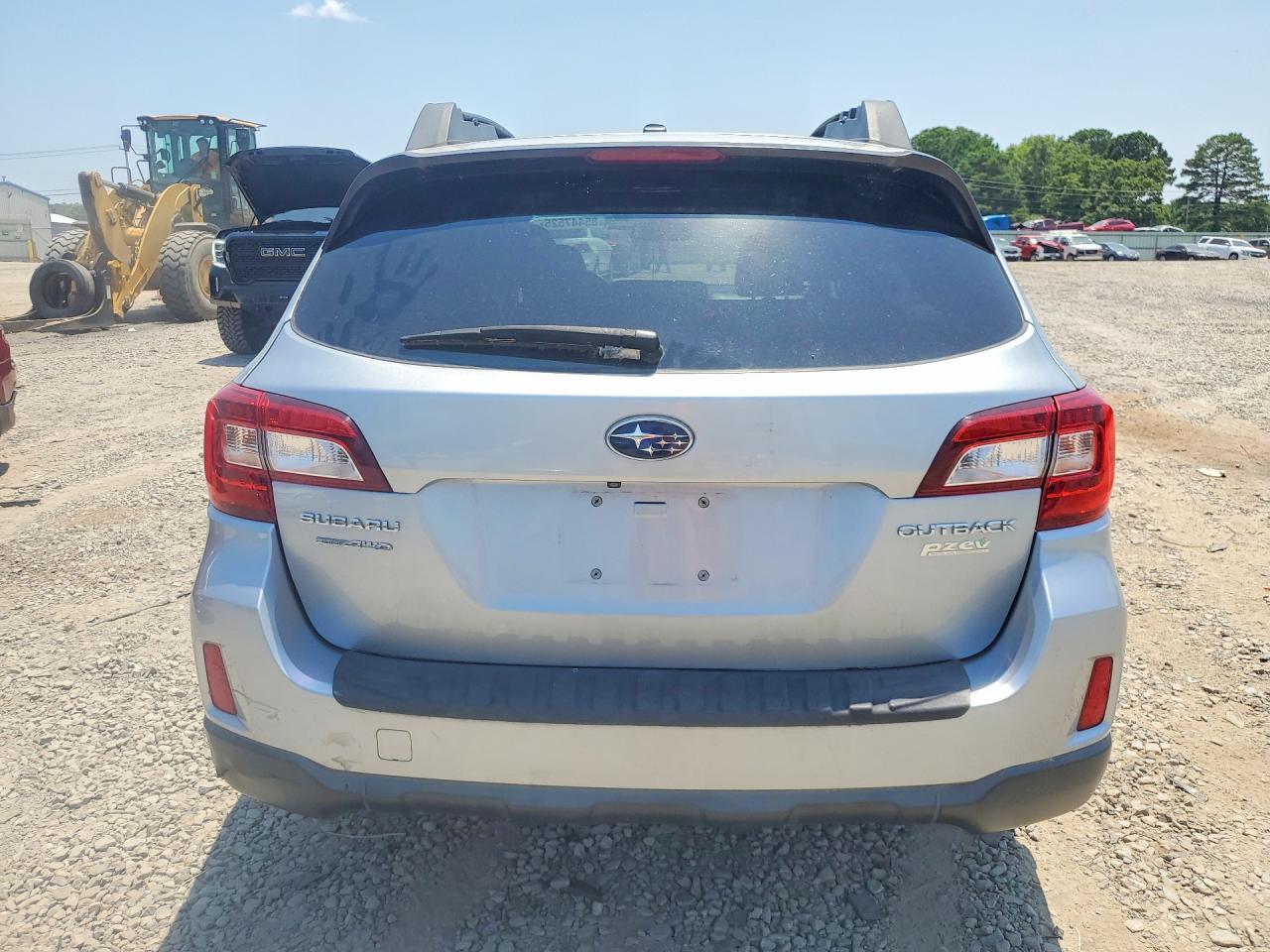 2015 Subaru Outback 2.5I Limited - Image 6
