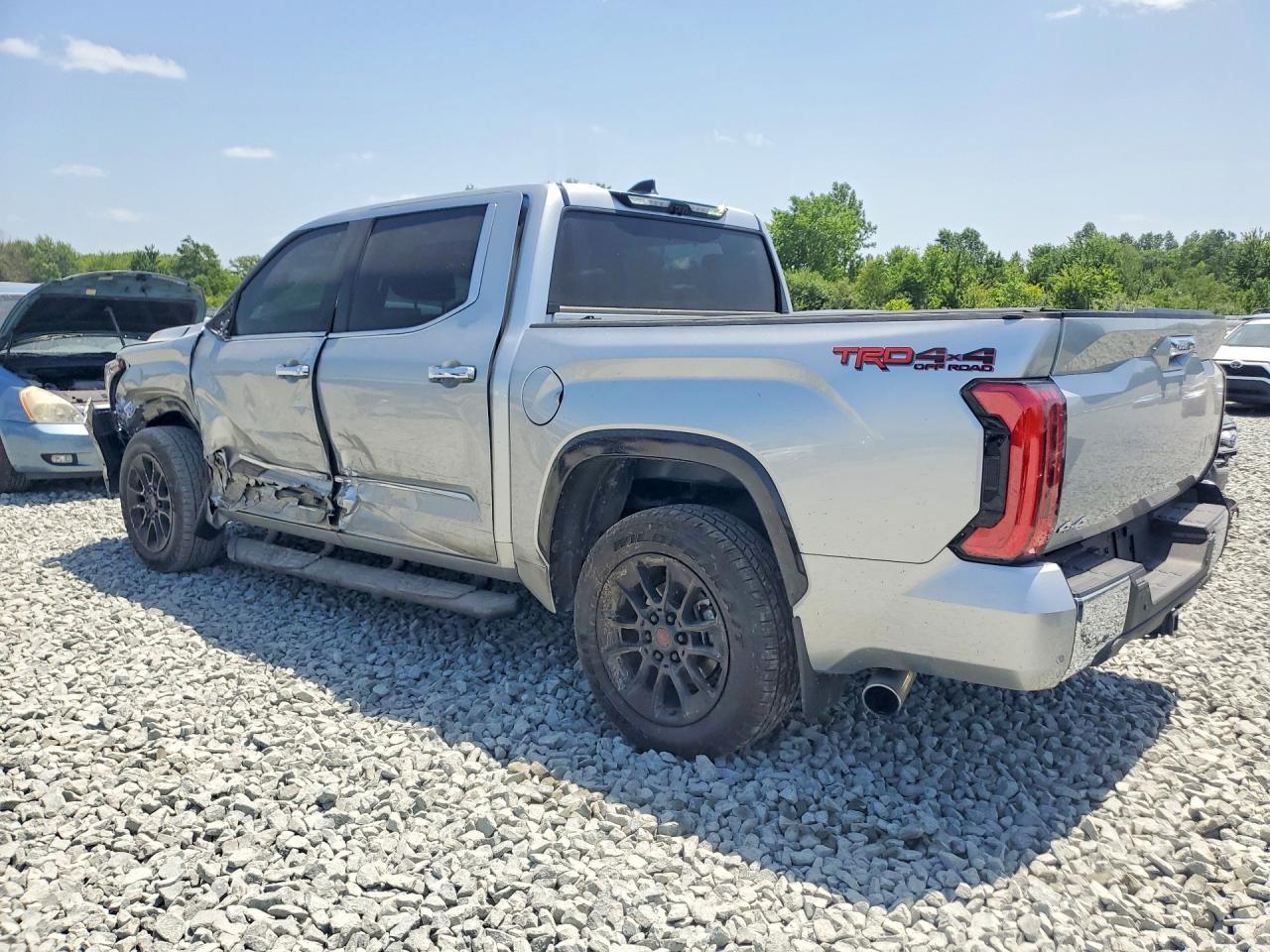 2025 Toyota Tundra - Фото 2