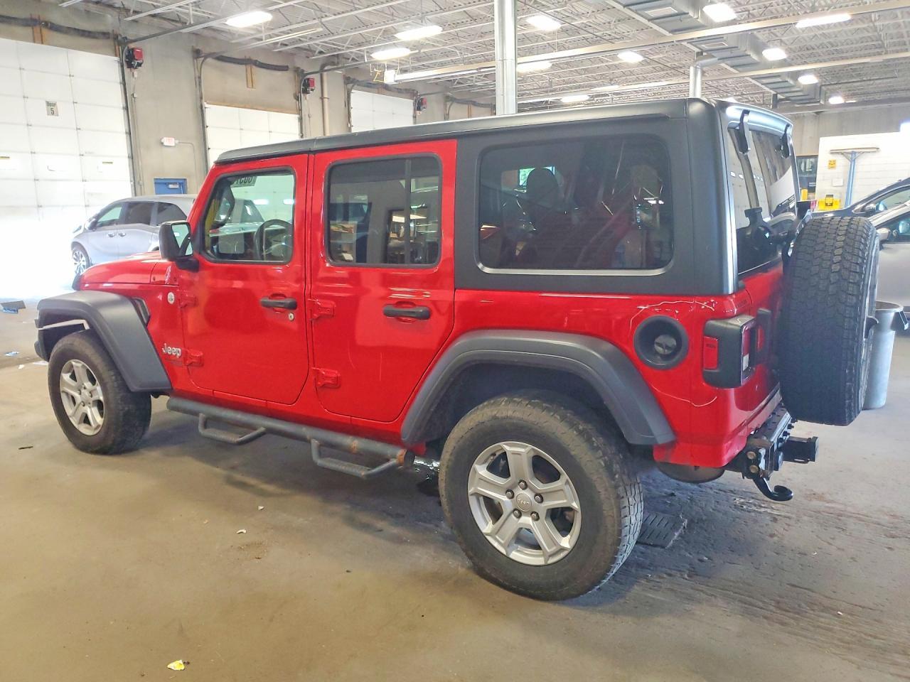 2019 Jeep Wrangler Unlimited Sport - Фото 2