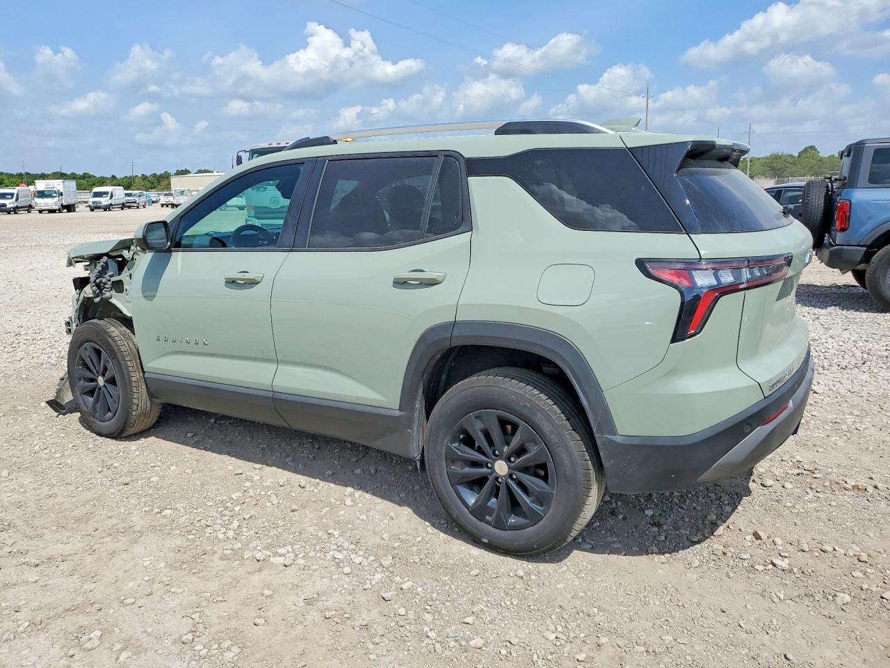 2025 Chevrolet Equinox Lt - Фото 2