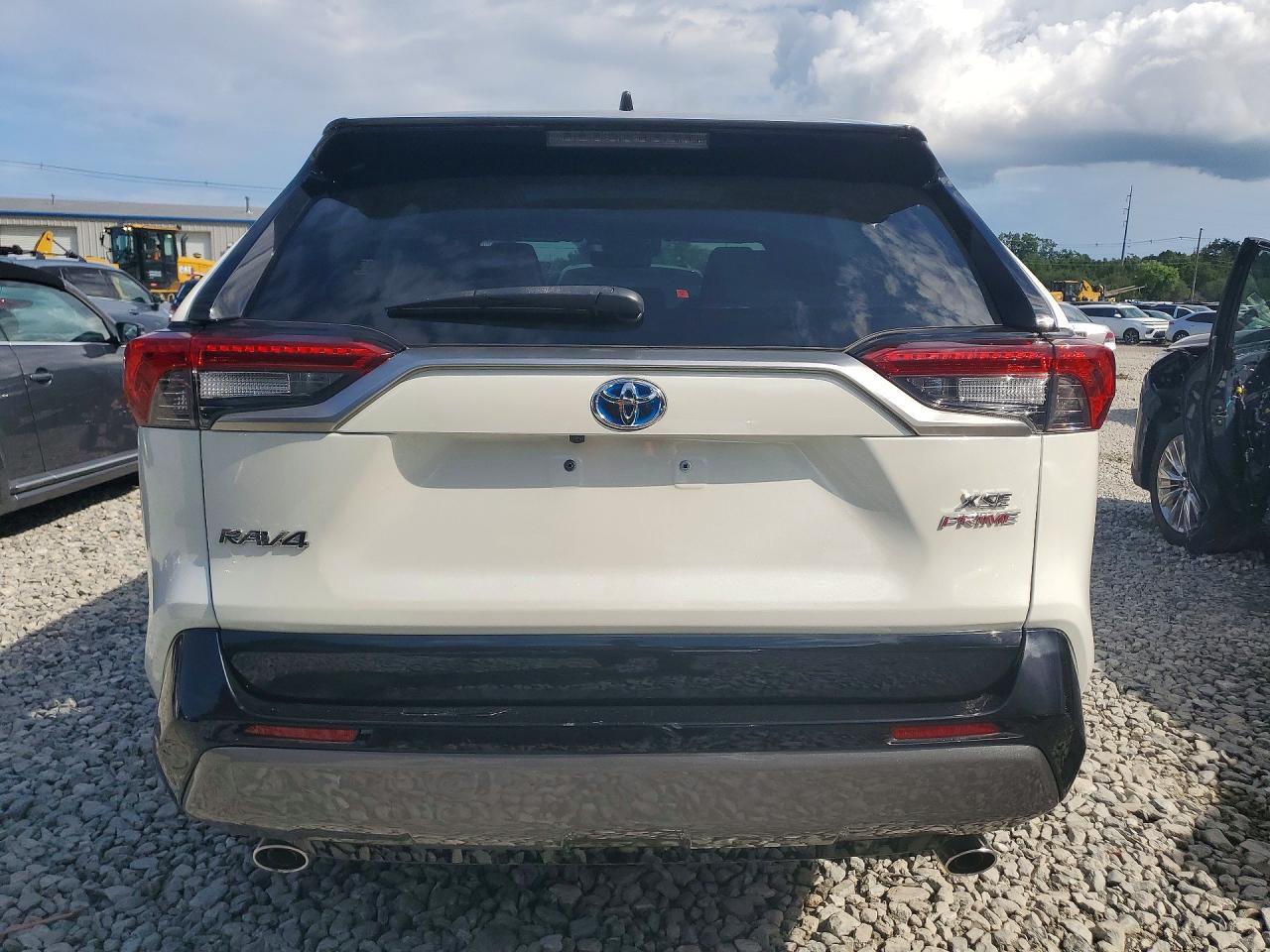 2021 Toyota Rav4 Prime Xse - Image 6