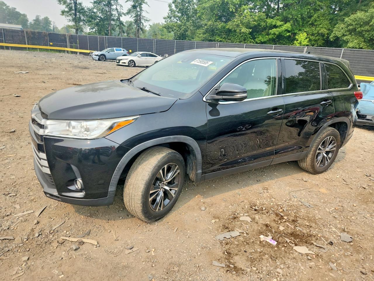 2019 Toyota Highlander Le Plus