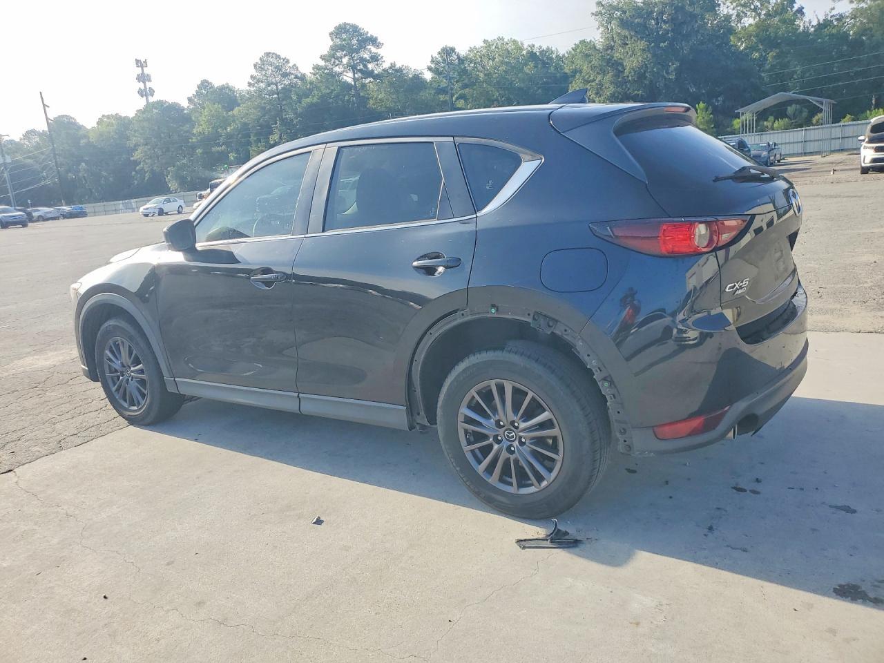 2019 Mazda Cx-5 Touring - Image 2