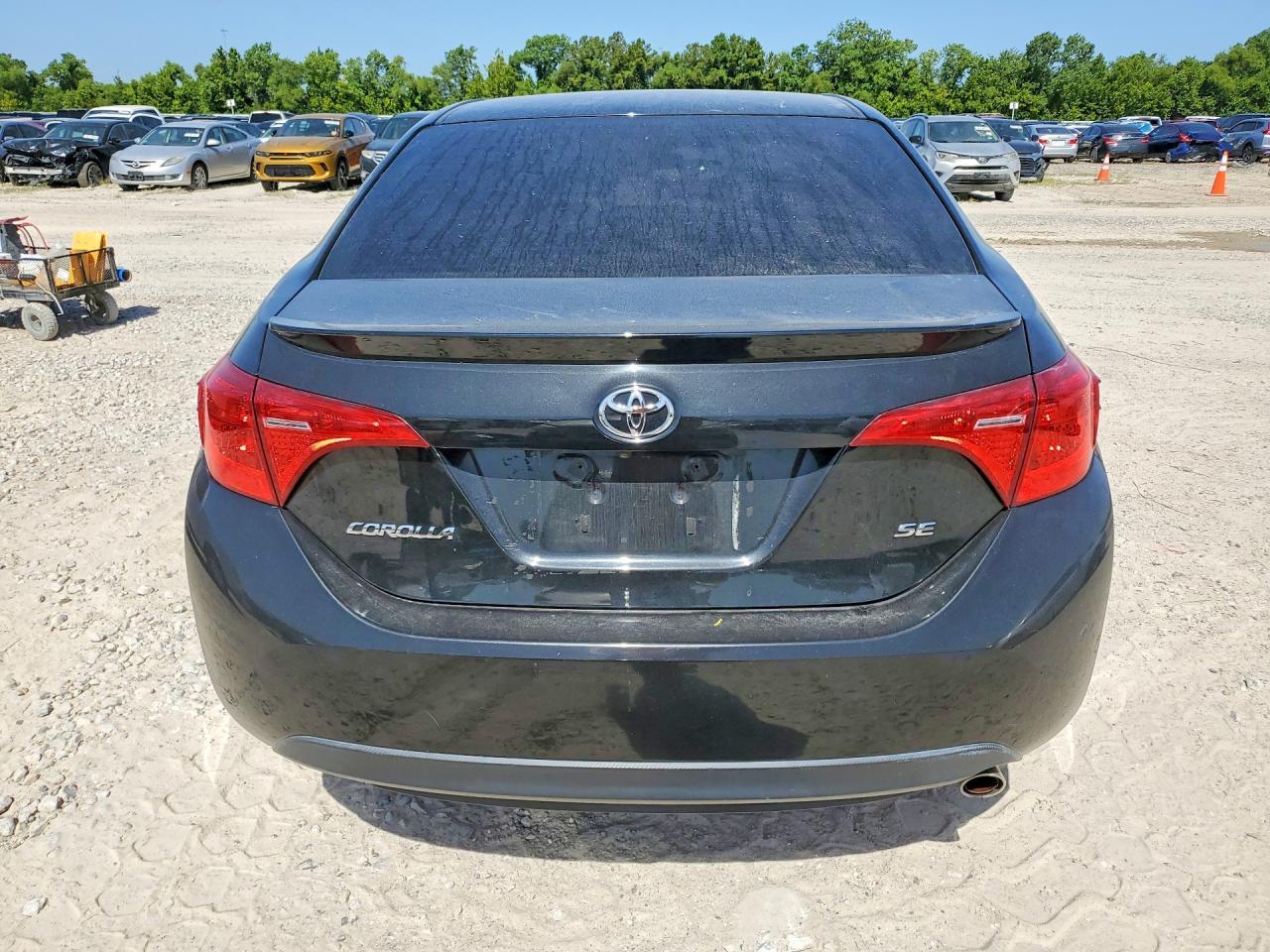2017 Toyota Corolla Se - Фото 6
