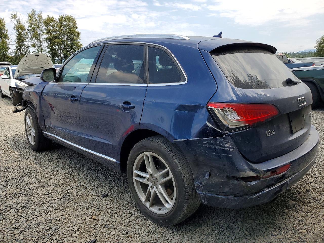 2014 Audi Q5 Premium Plus - Image 2