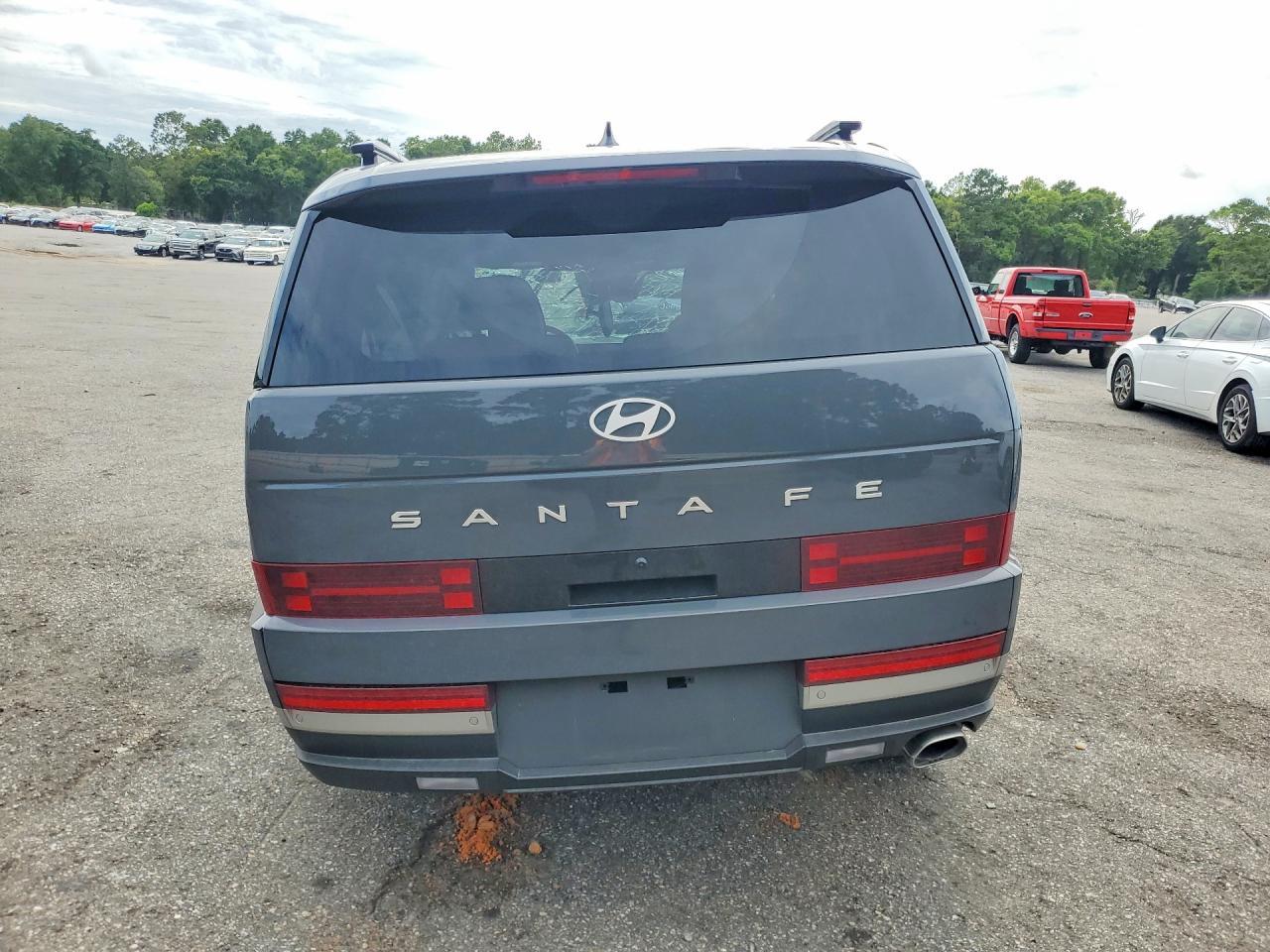 2026 Hyundai Santa Fe Limited - Image 6