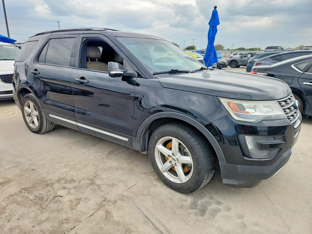 2016 Ford Explorer Xlt - Фото 4