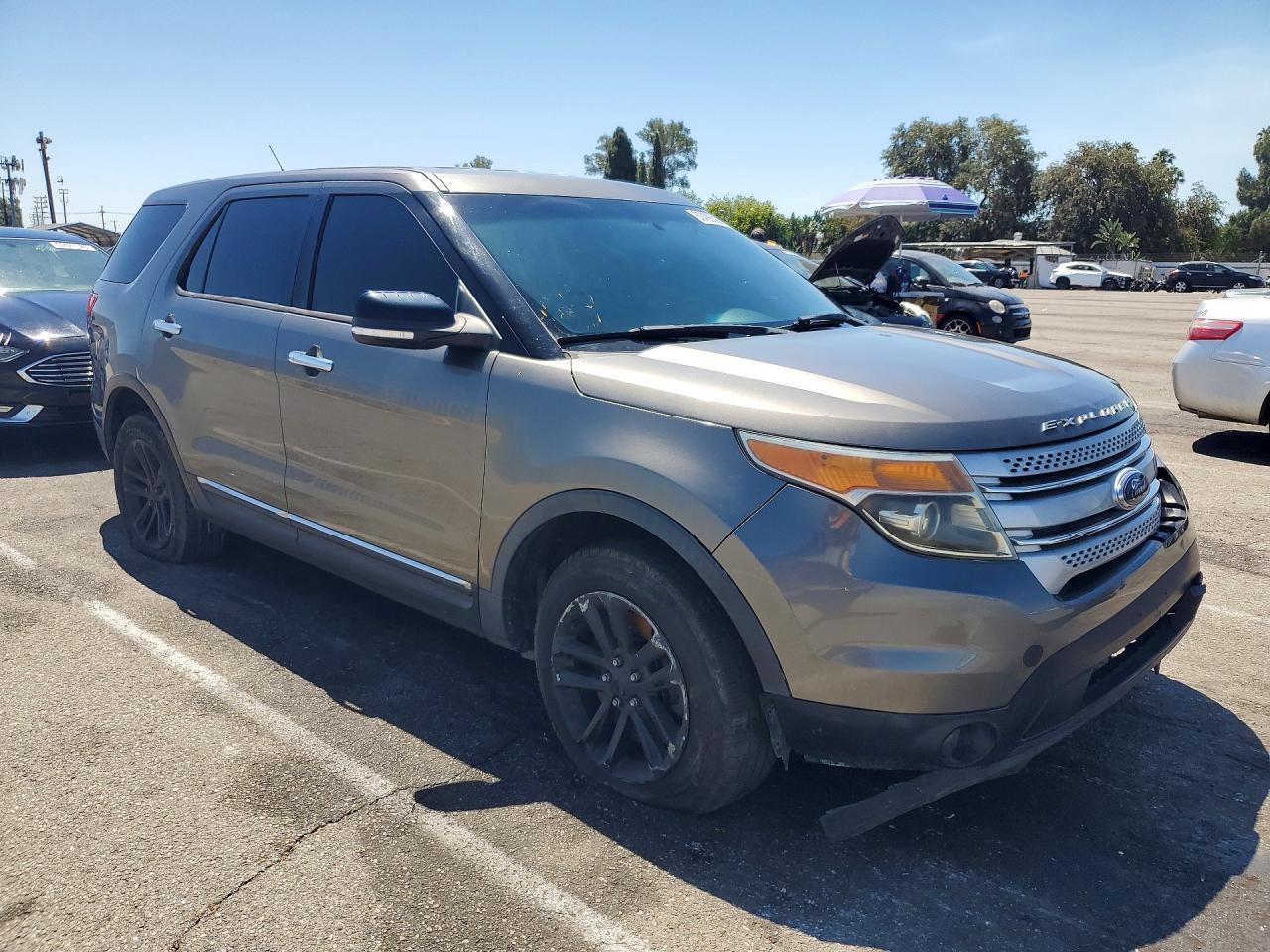 2014 Ford Explorer Xlt - Фото 4