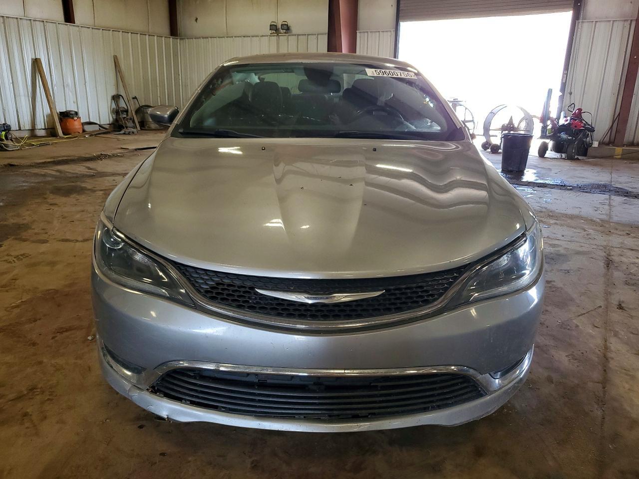 2015 Chrysler 200 Limited - Фото 5