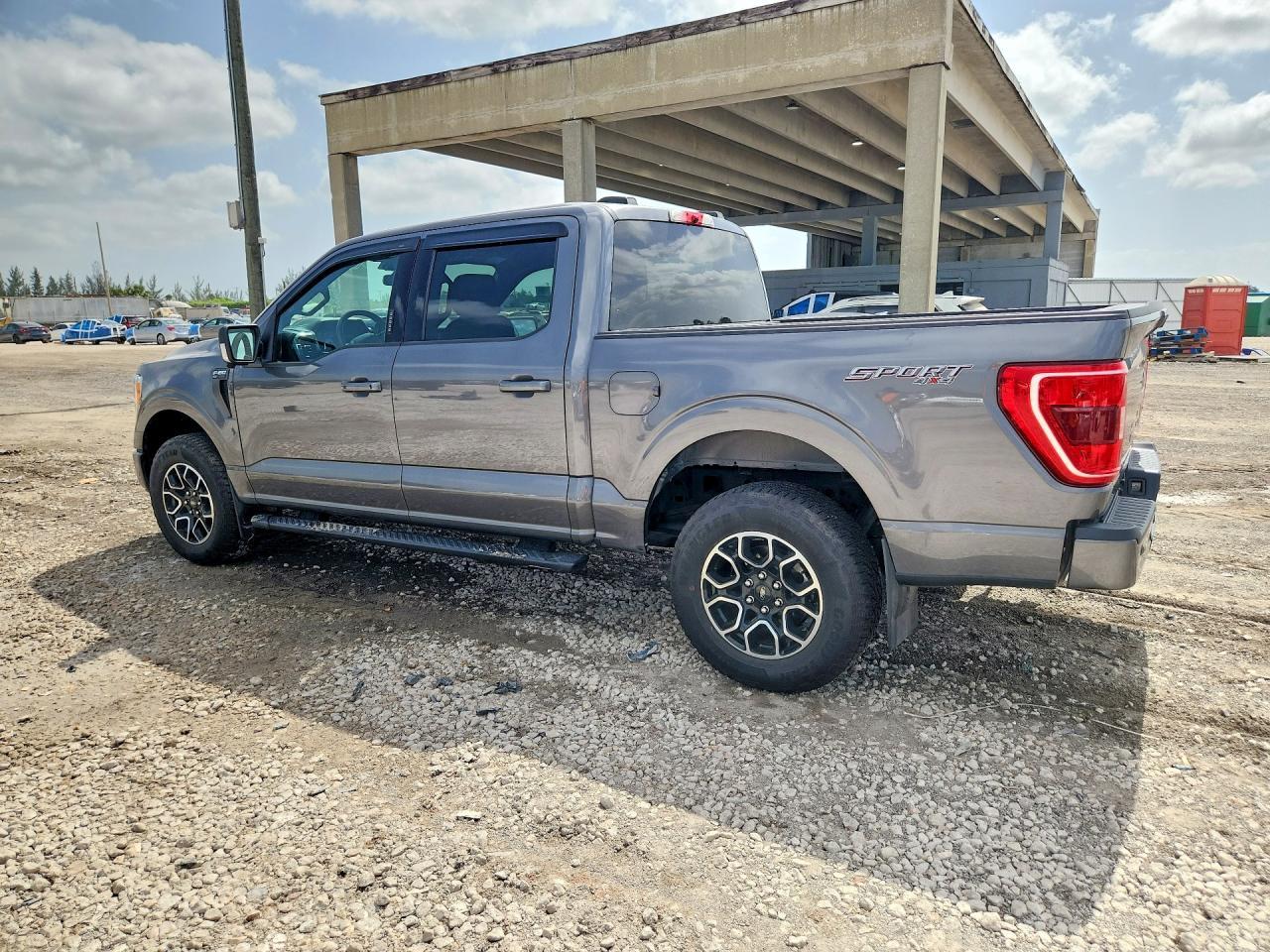 2022 Ford F150 Supercrew - Фото 2
