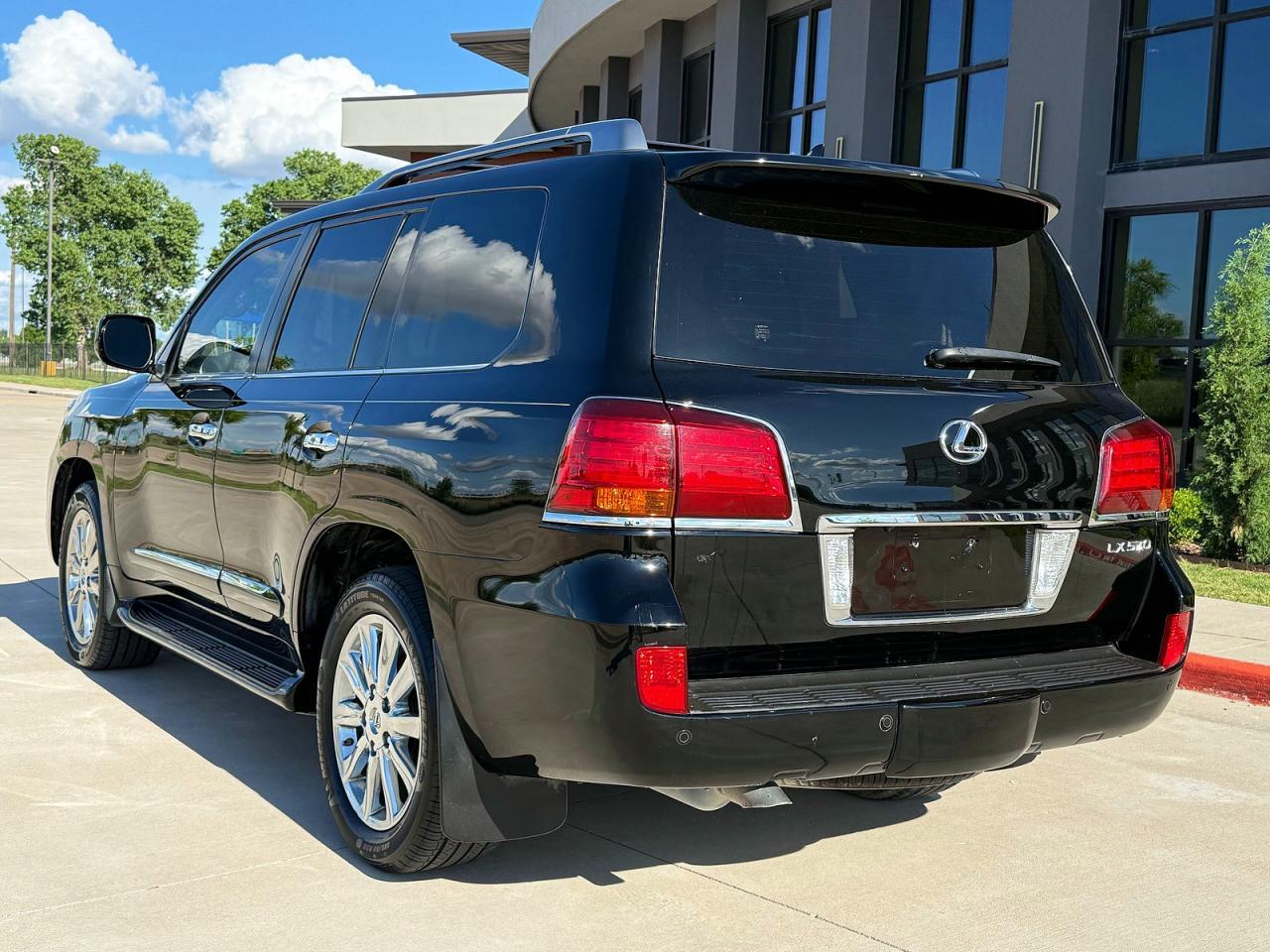 2011 Lexus Lx 570 - Фото 3