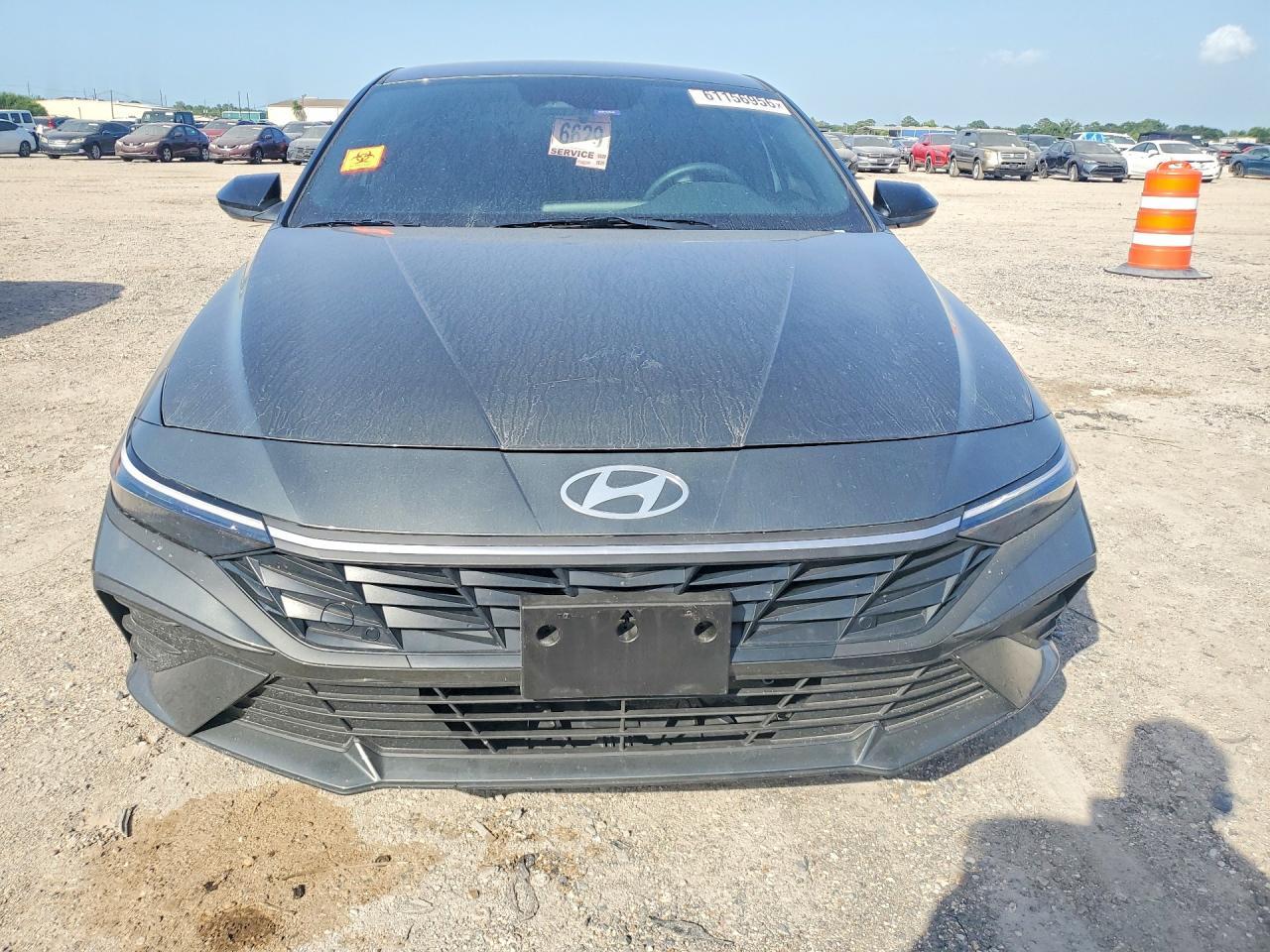 2026 Hyundai Elantra - Image 5