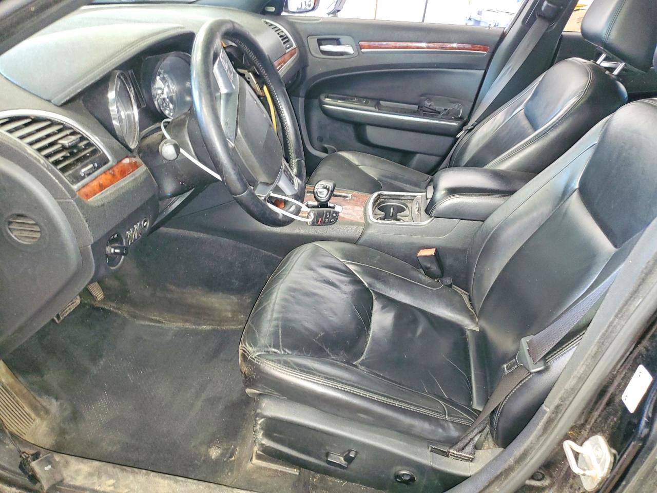 2012 Chrysler 300 Limited - Фото 7