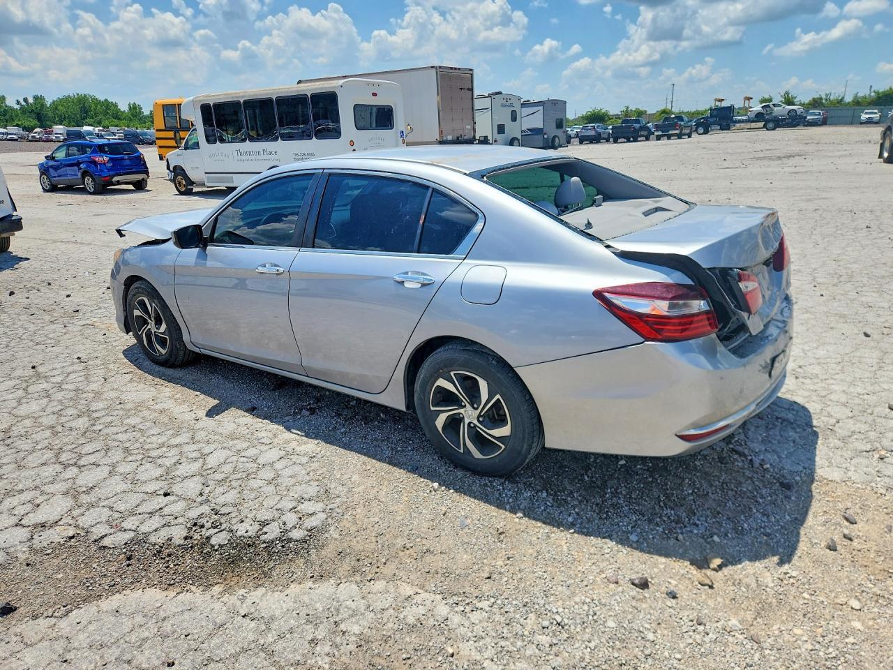 2017 Honda Accord Lx - Фото 2