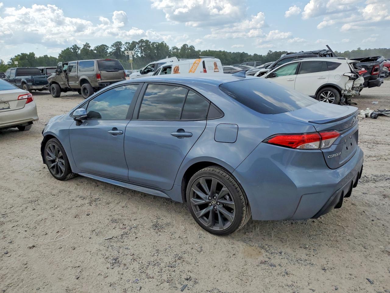 2024 Toyota Corolla Se - Фото 2