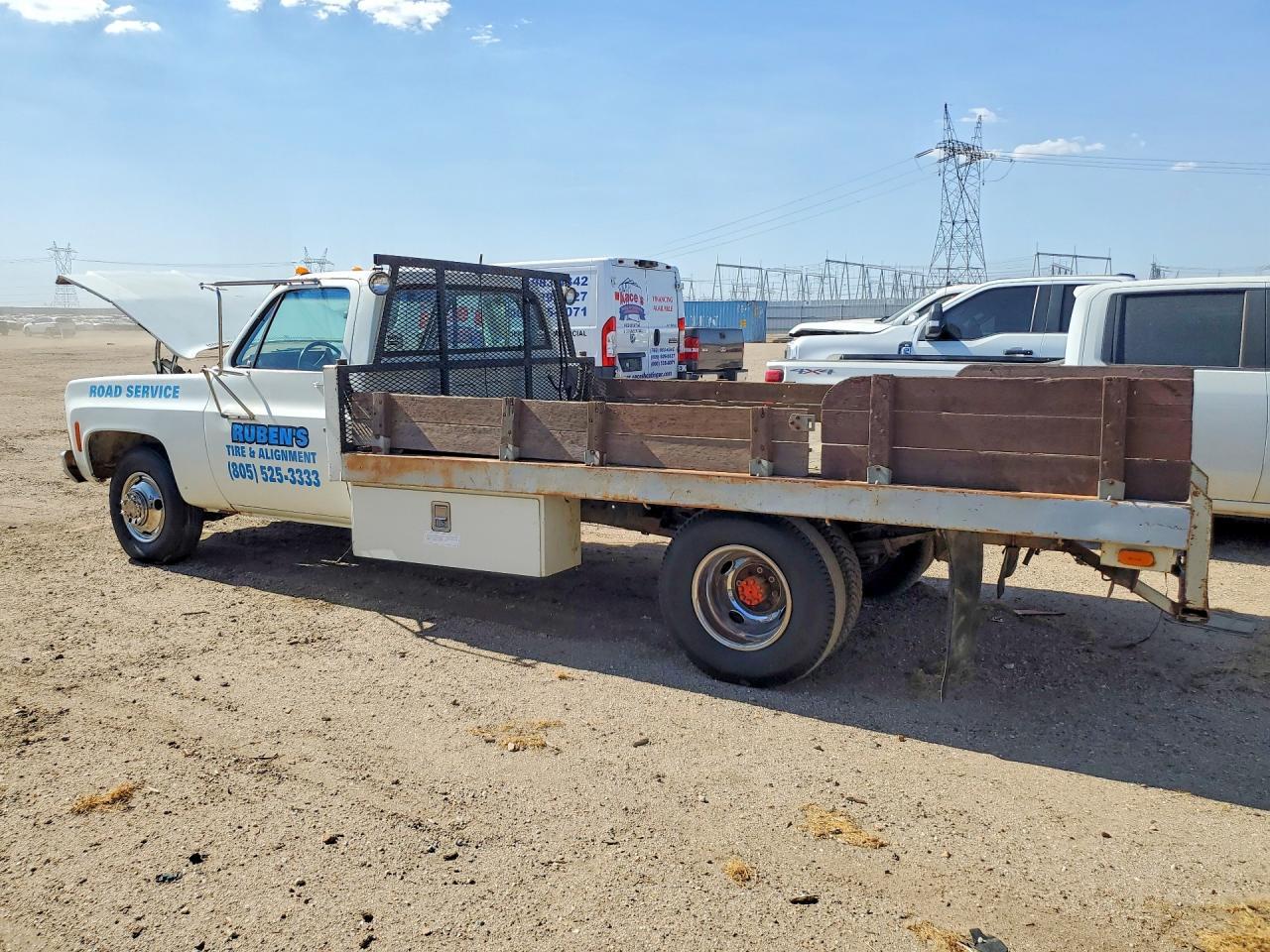1980 Chevrolet C 30 - Фото 2