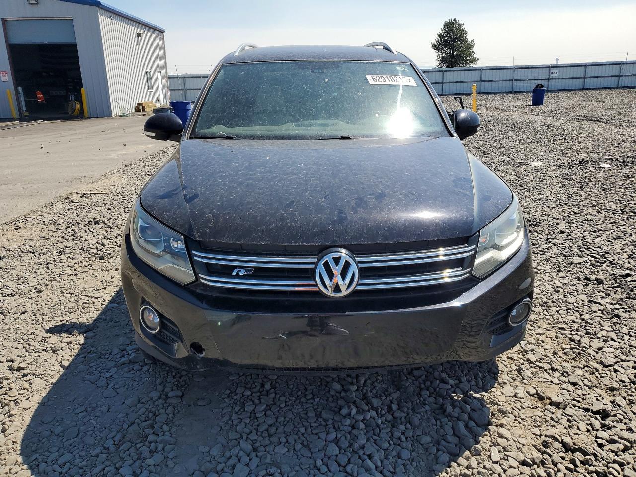 2015 Volkswagen Tiguan S - Image 5