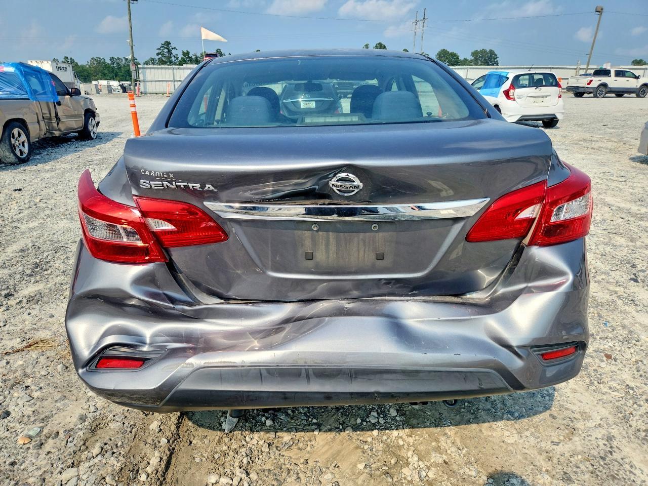 2019 Nissan Sentra S - Image 6