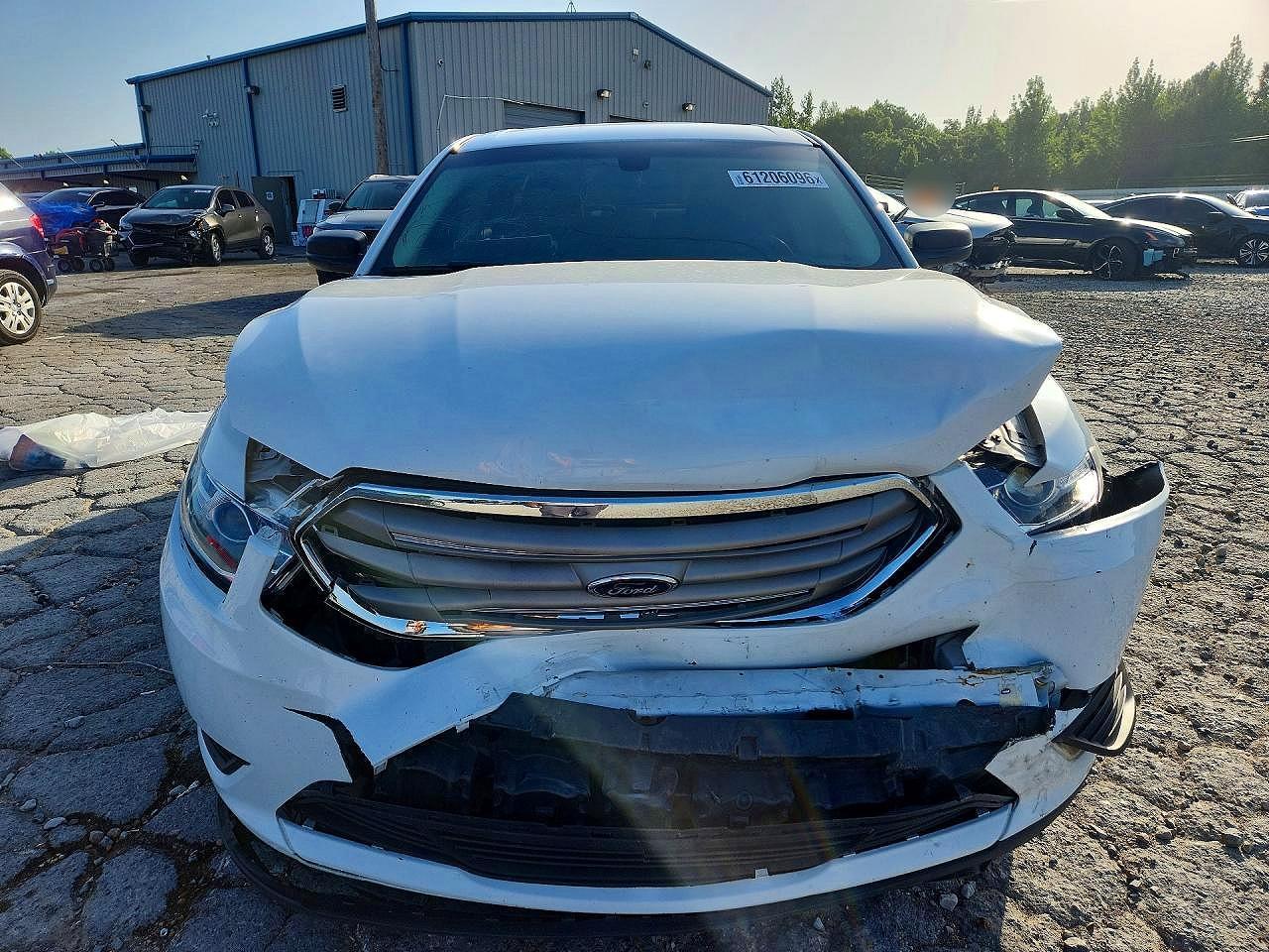 2019 Ford Taurus Se - Image 5