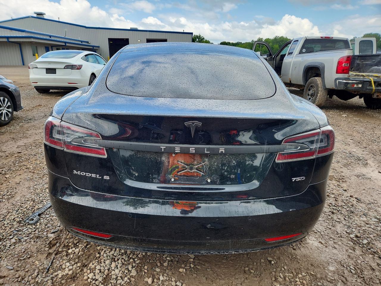 2017 Tesla Model S - Image 6