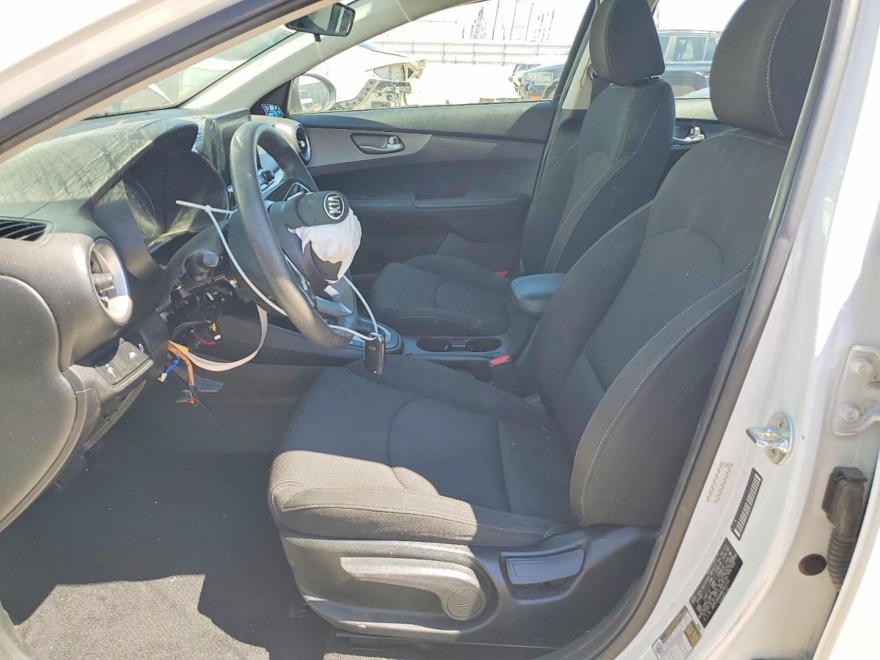 2021 Kia Forte Fe - Фото 7