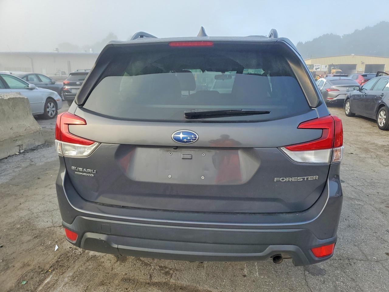 2022 Subaru Forester Premium - Image 6