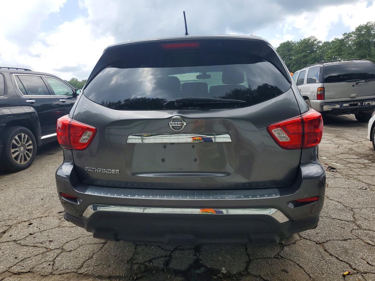 2017 Nissan Pathfinder S - Фото 6
