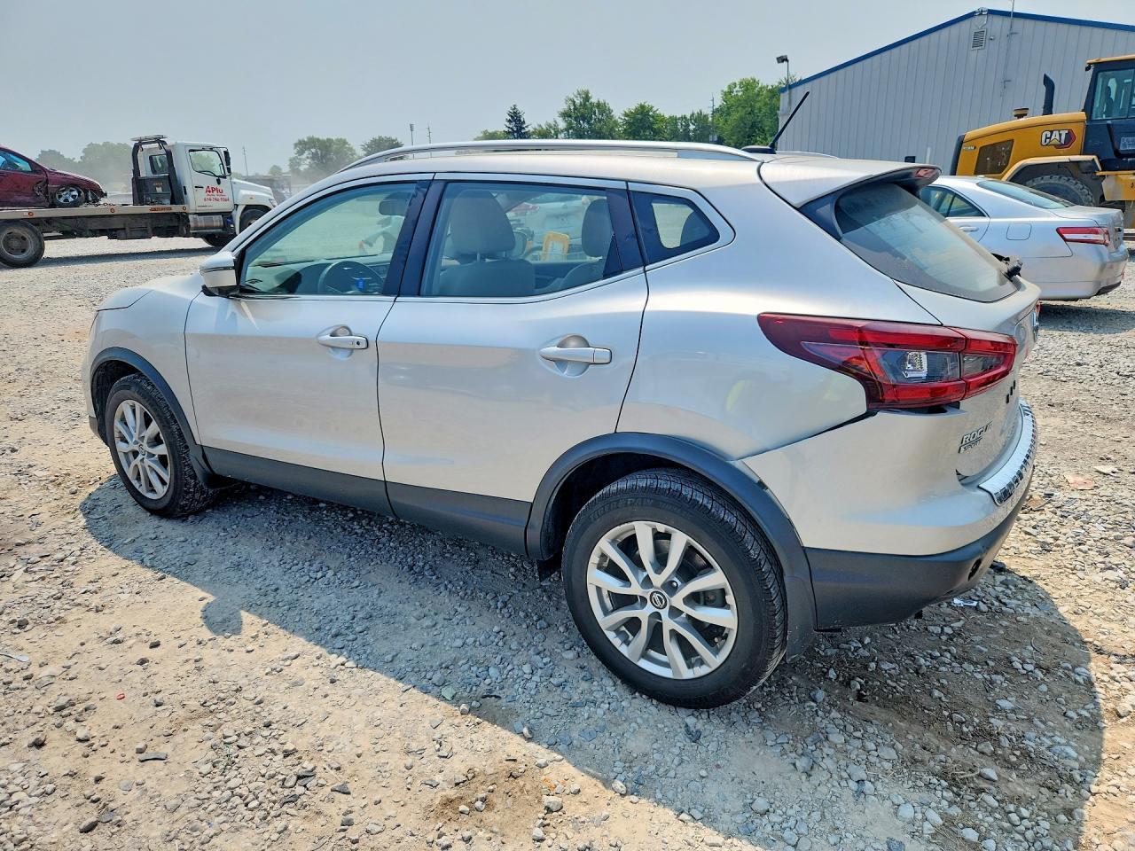 2021 Nissan Rogue Sport Sv - Фото 2