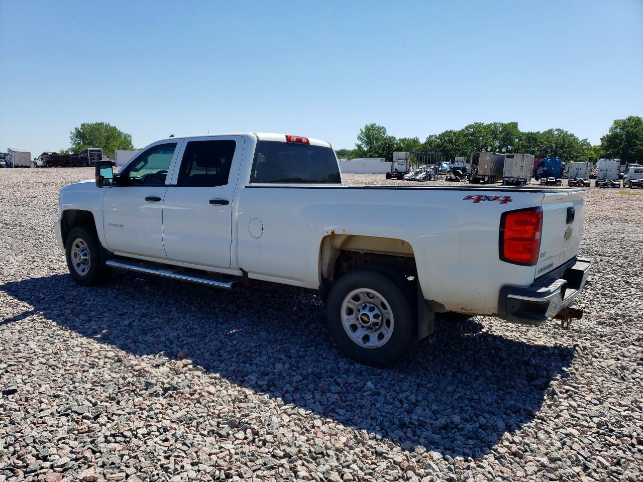 2017 Chevrolet Silverado K3500 - Image 2