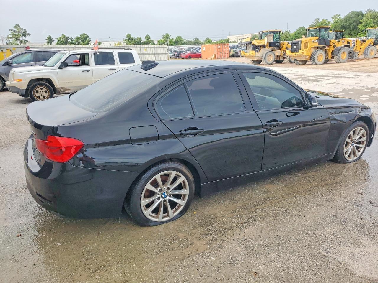 2017 BMW 320 I - Фото 3