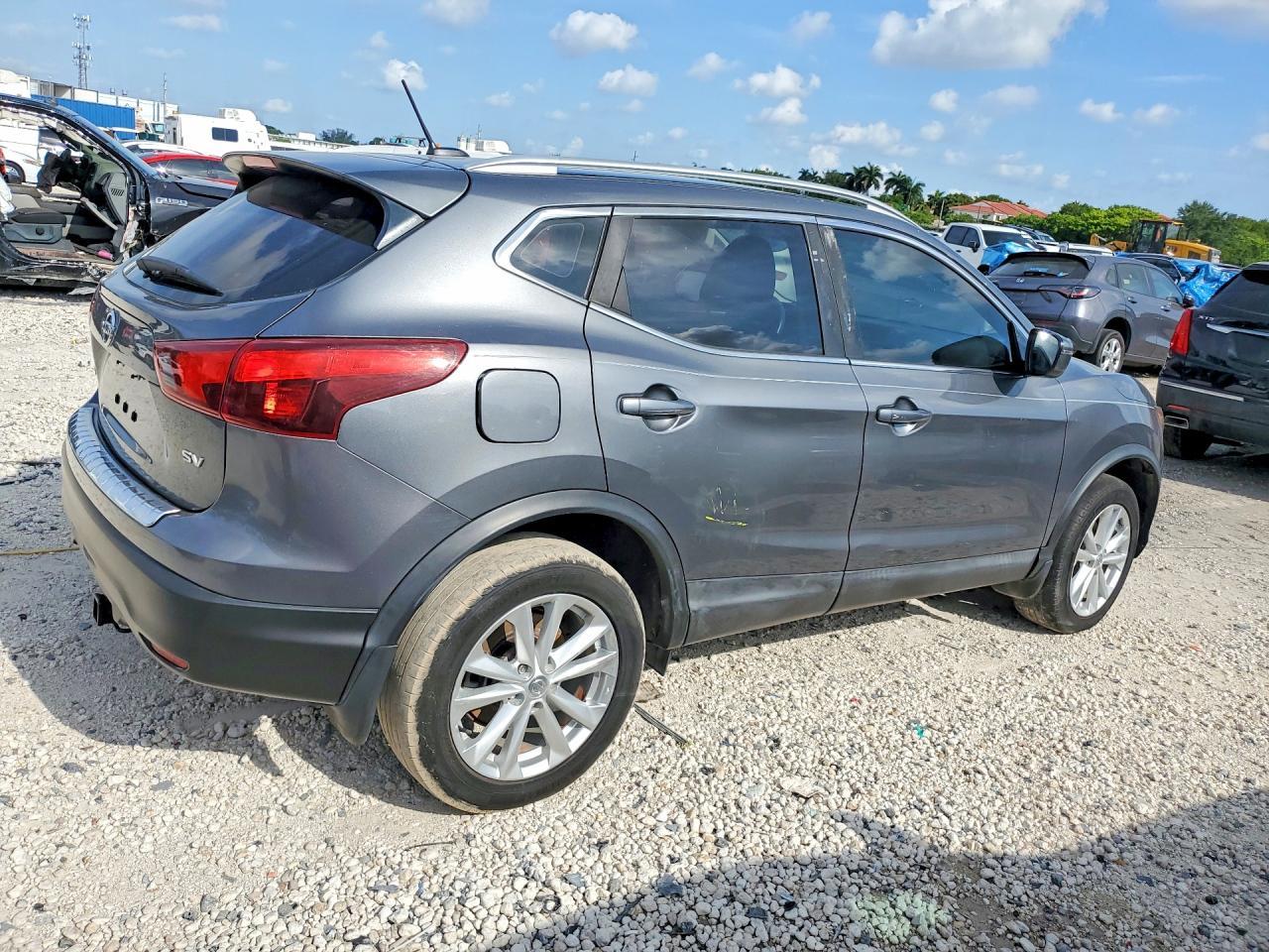 2018 Nissan Rogue Sport Sv - Фото 3