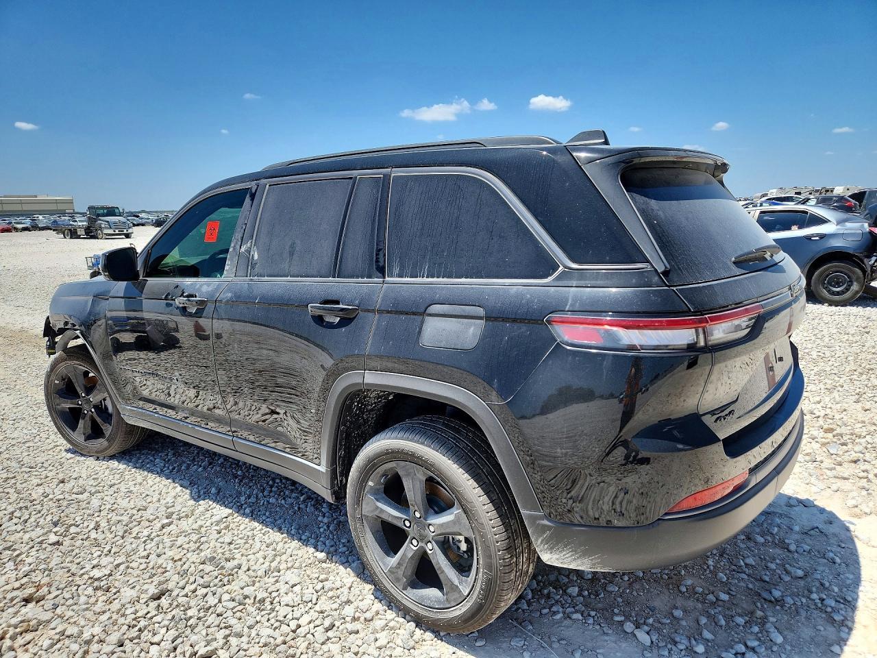 2026 Jeep Grand Cherokee Limited - Image 2