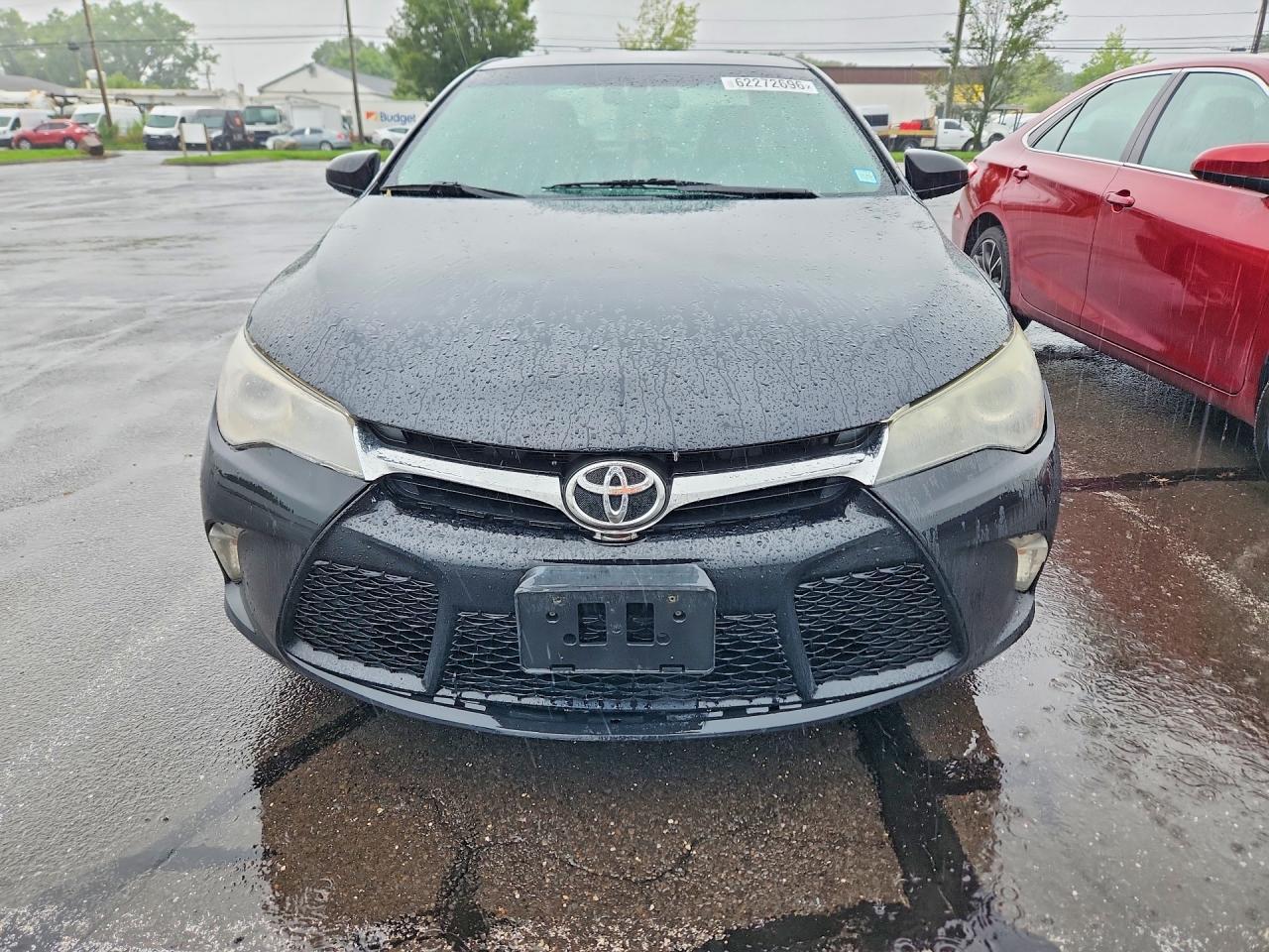 2016 Toyota Camry Se - Фото 5