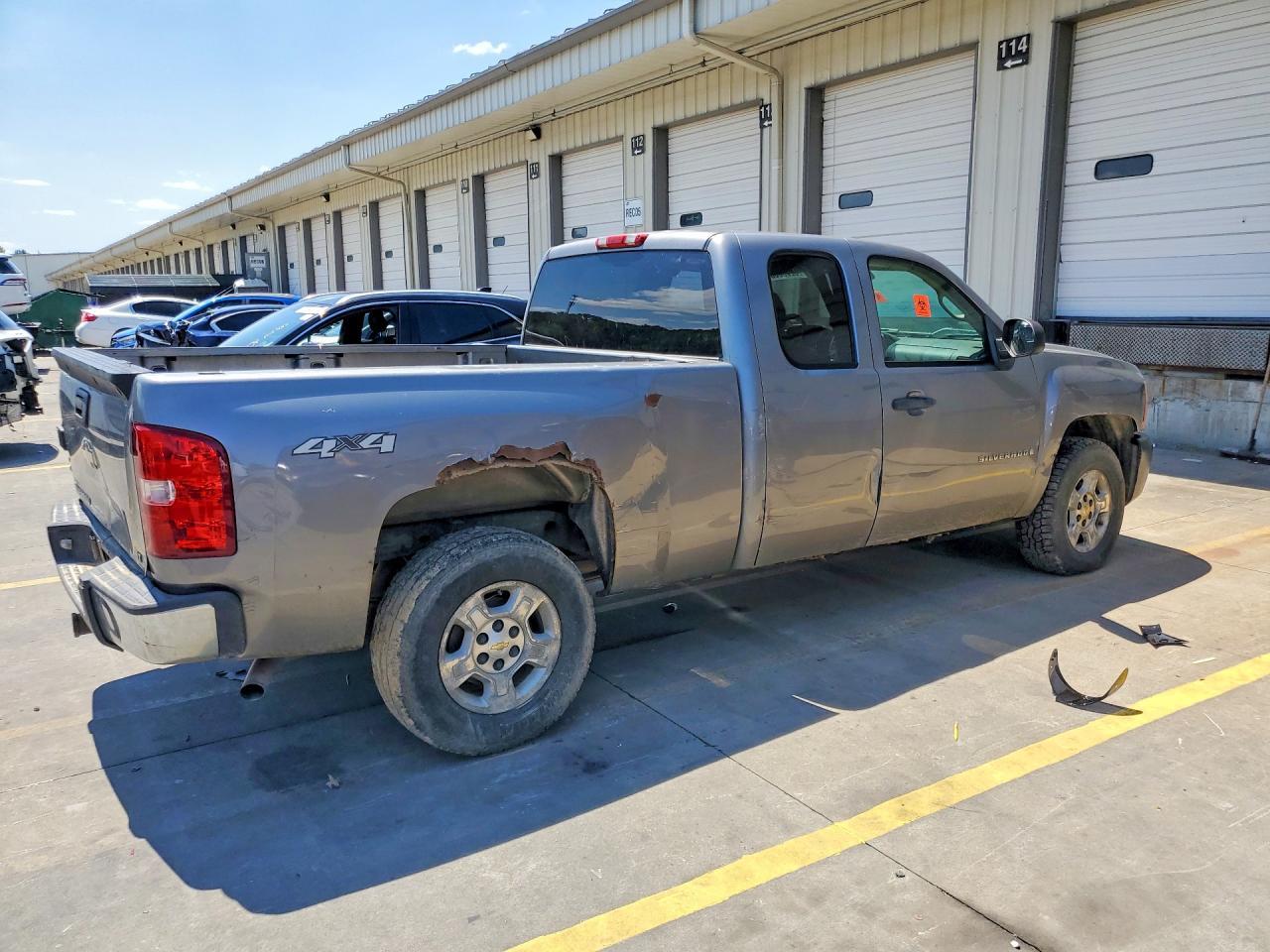 2008 Chevrolet Silverado K1500 - Image 3