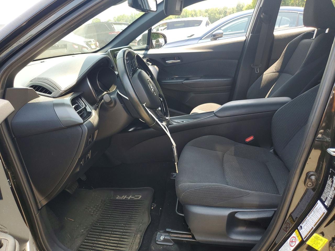 2018 Toyota C-Hr Xle - Image 7