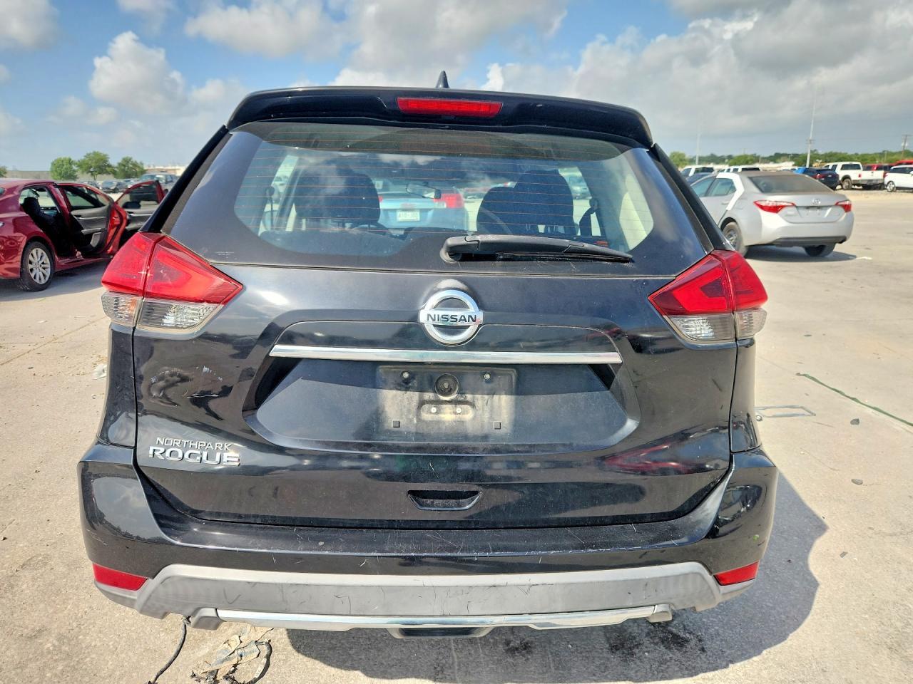 2017 Nissan Rogue S - Фото 6