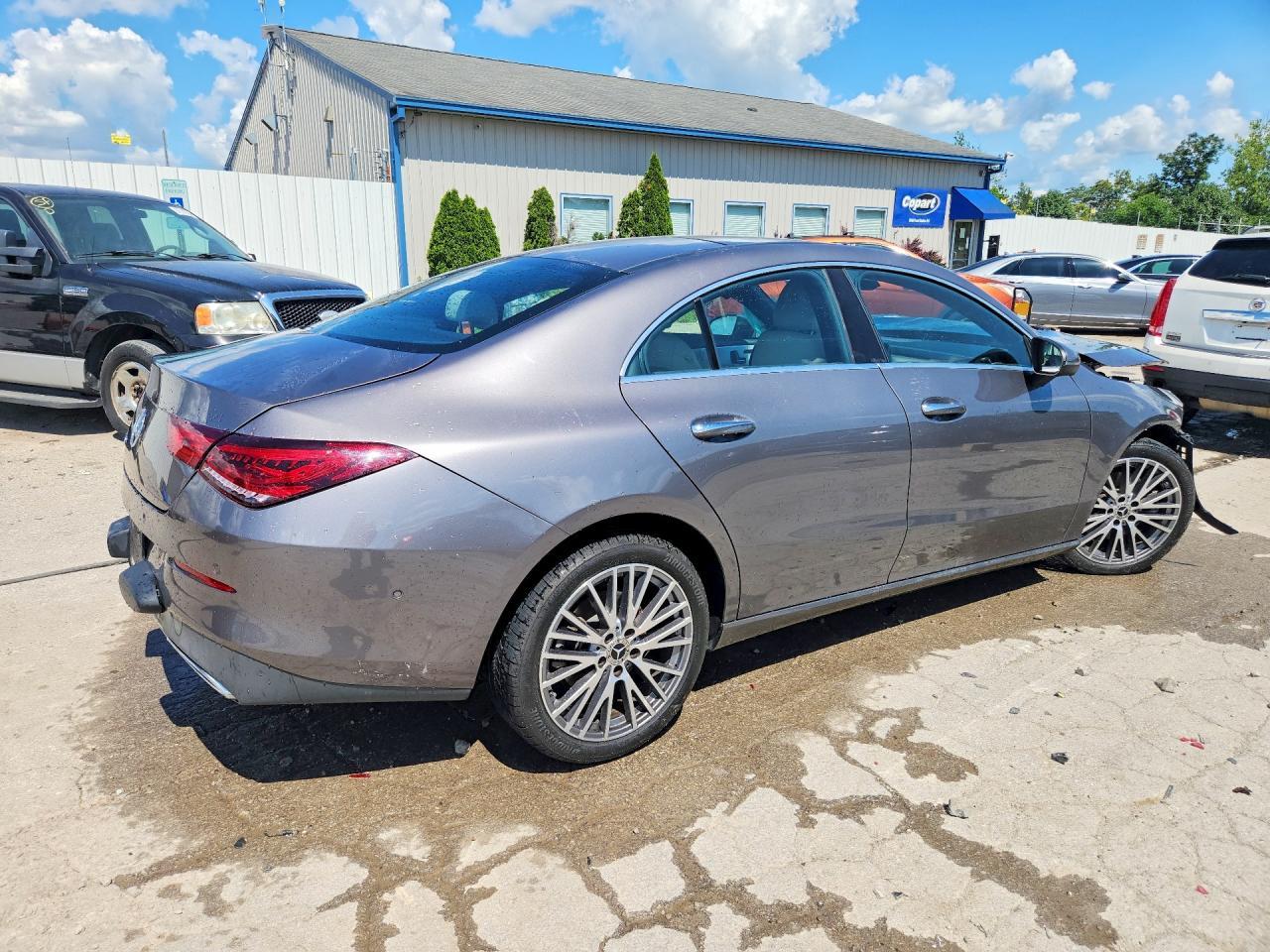 2023 Mercedes-Benz Cla 250 - Фото 3