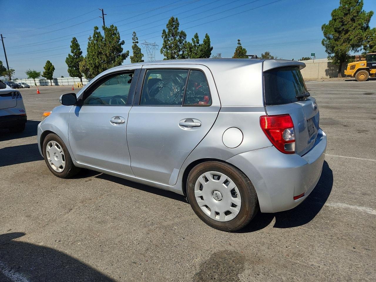 2011 Scion Xd Base - Фото 2