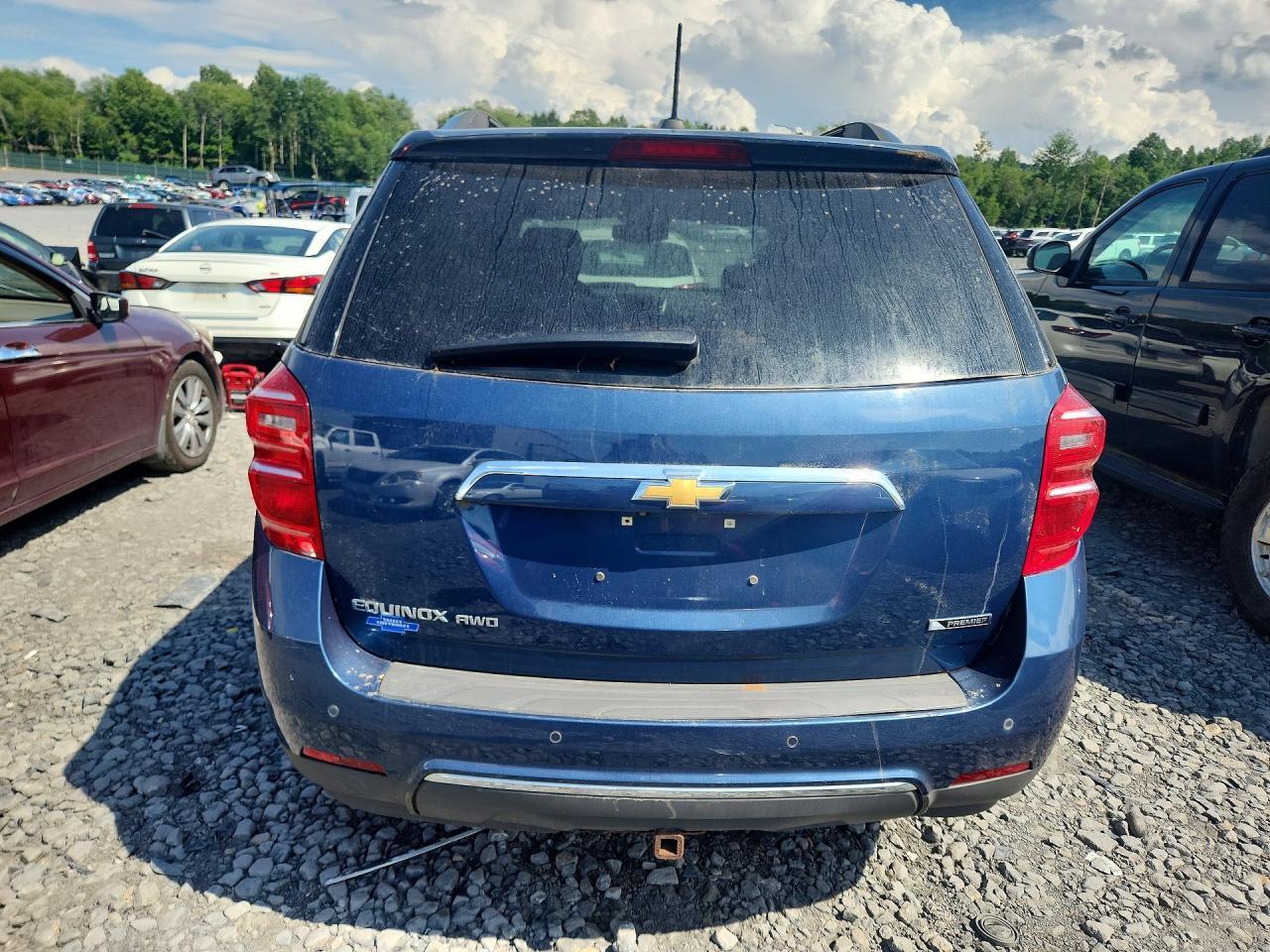2017 Chevrolet Equinox Premier - Image 6