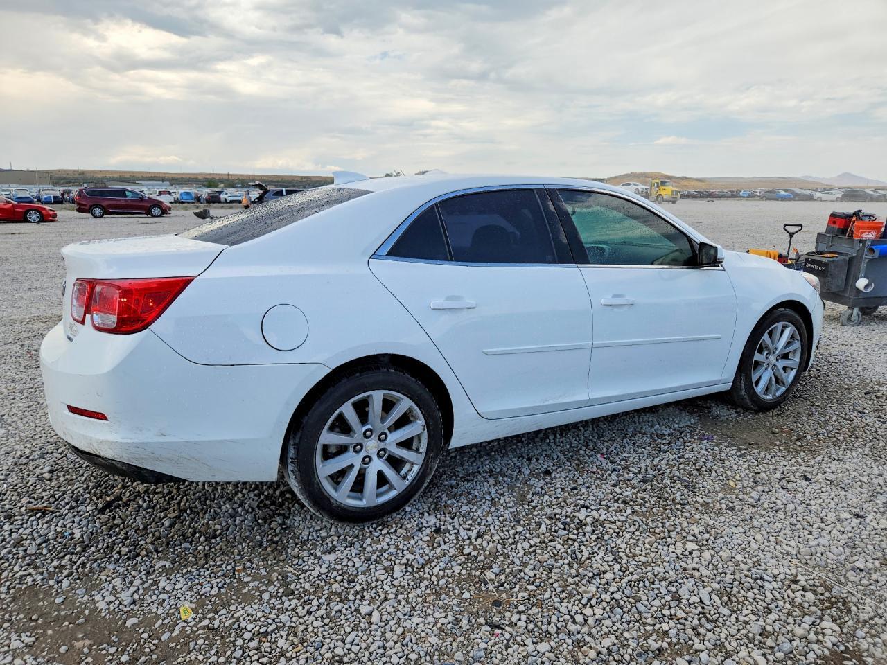 2015 Chevrolet Malibu 2Lt - Image 3